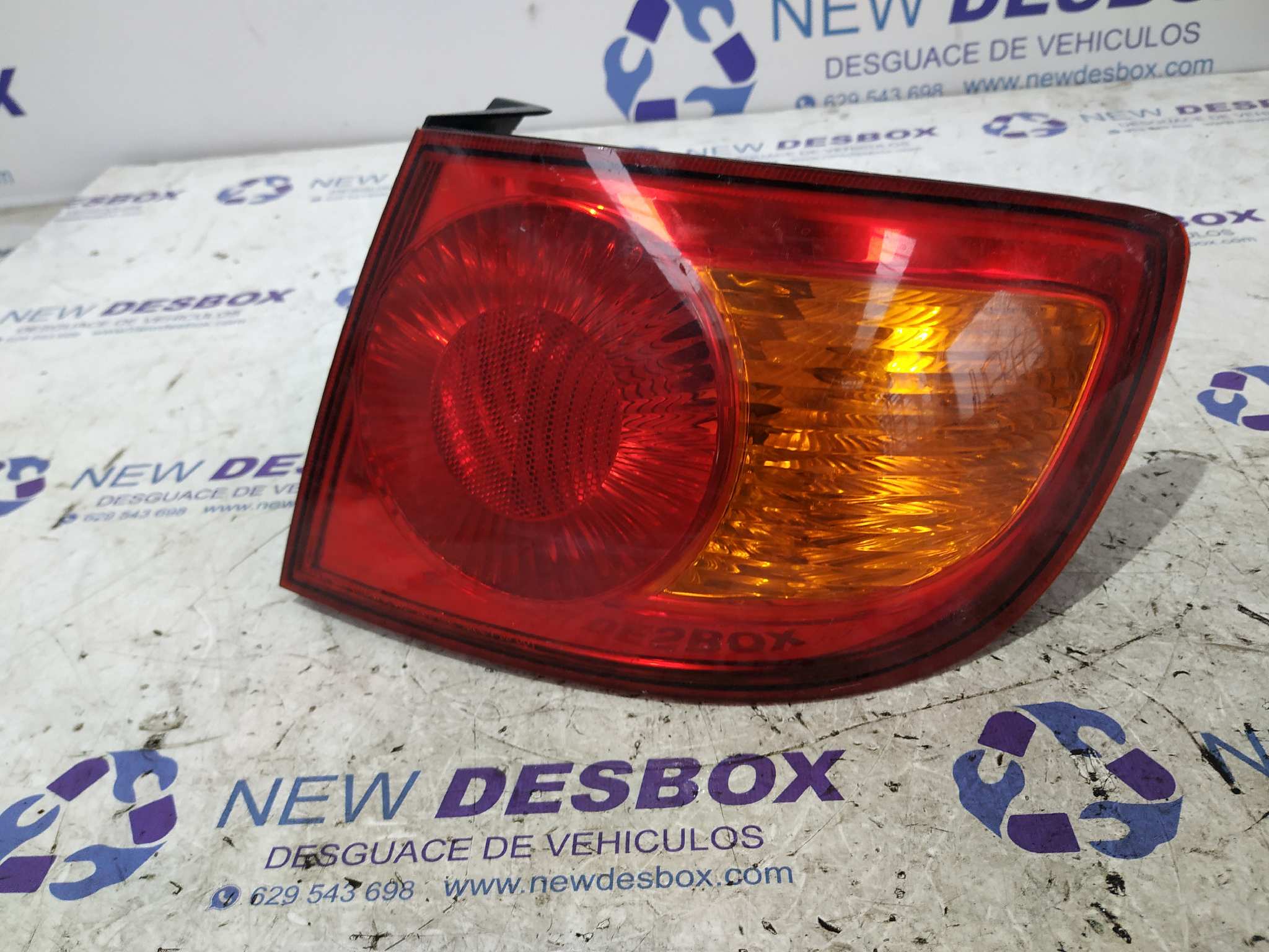 PILOTO TRASERO DERECHO HYUNDAI ELANTRA (XD)