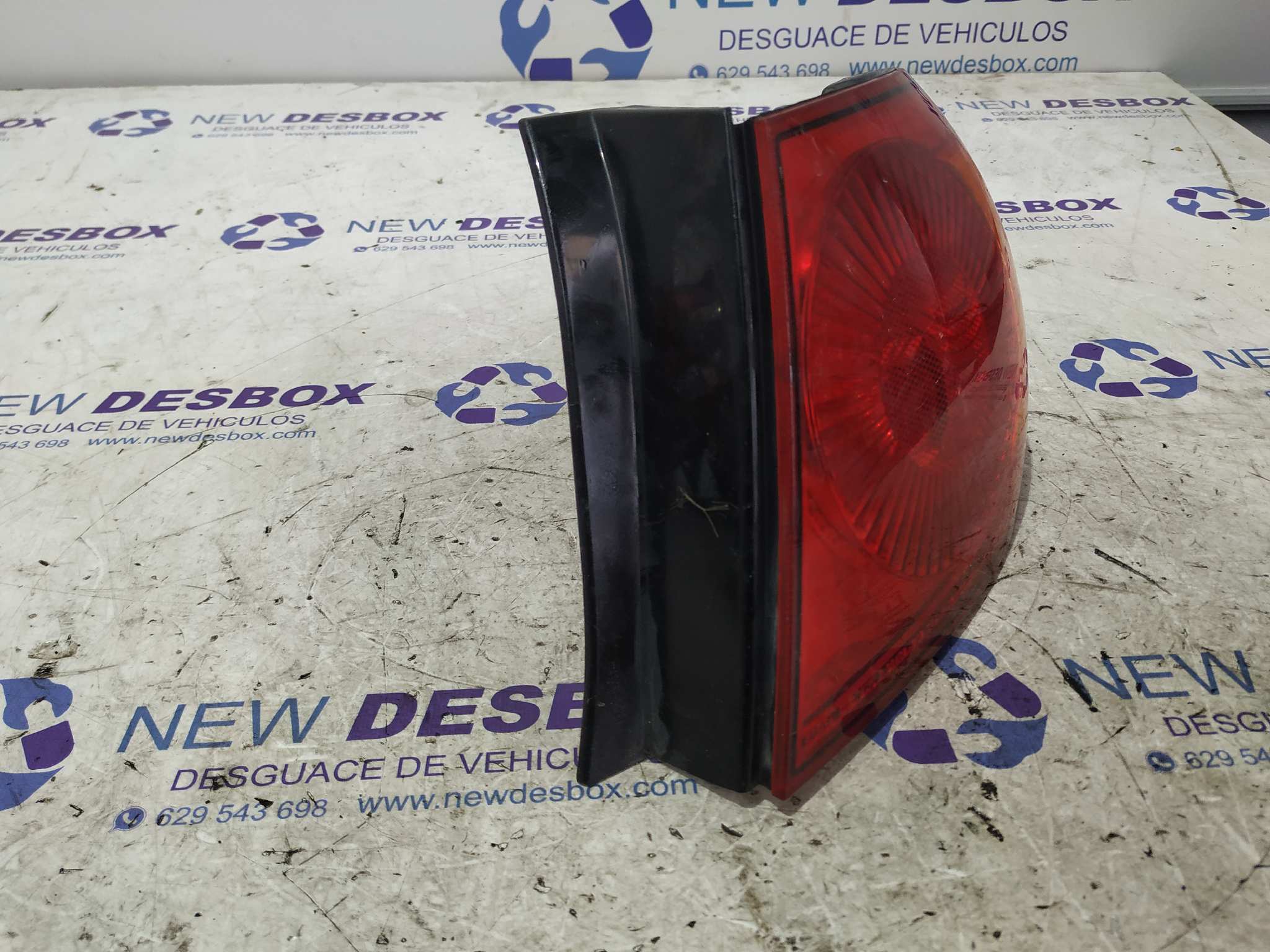 PILOTO TRASERO DERECHO HYUNDAI ELANTRA (XD) - vista 7