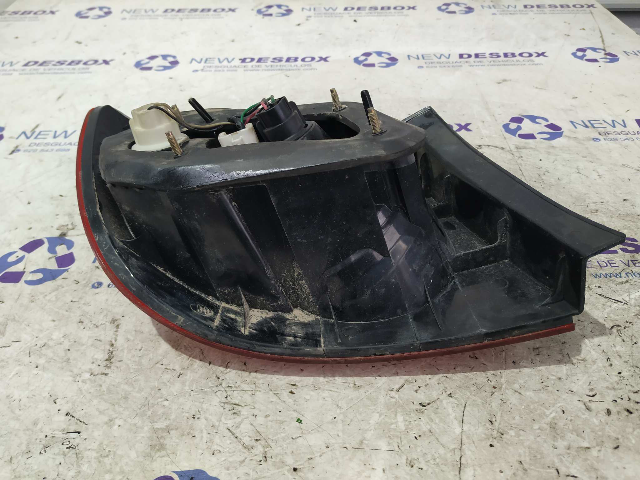 PILOTO TRASERO DERECHO HYUNDAI ELANTRA (XD) - vista 4