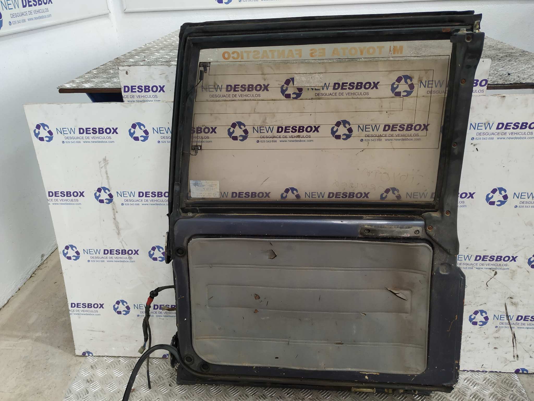 PORTON TRASERO DERECHO TOYOTA LAND CRUISER STATION (J8) - vista 2