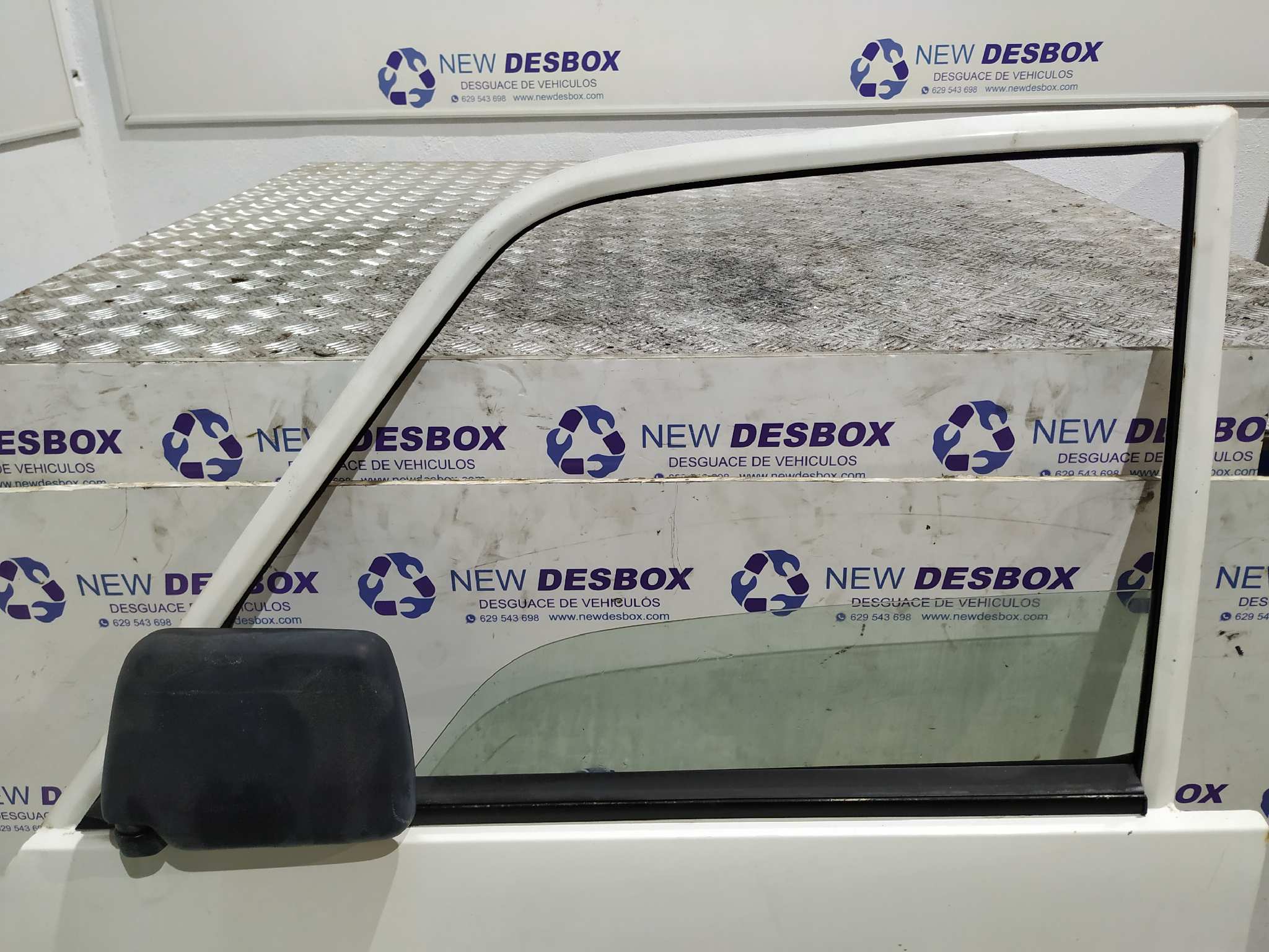 PUERTA DELANTERA IZQUIERDA TATA SUMO 2.0 - vista 2