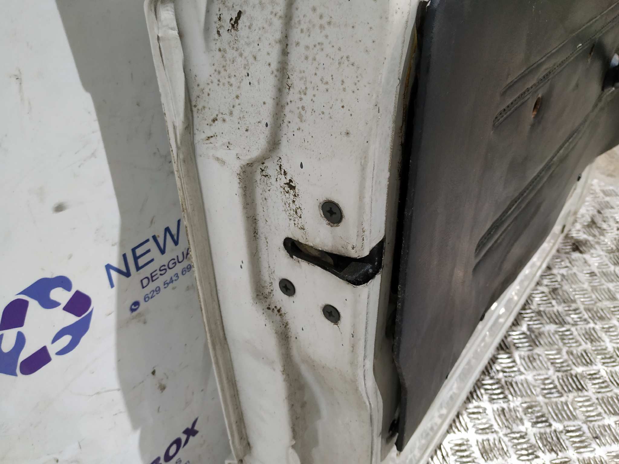 PUERTA DELANTERA IZQUIERDA TATA SUMO 2.0 - vista 5