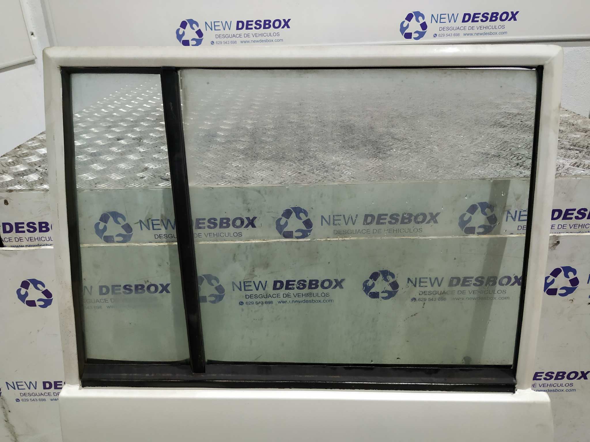 PUERTA TRASERA DERECHA TATA SUMO 2.0 - vista 7