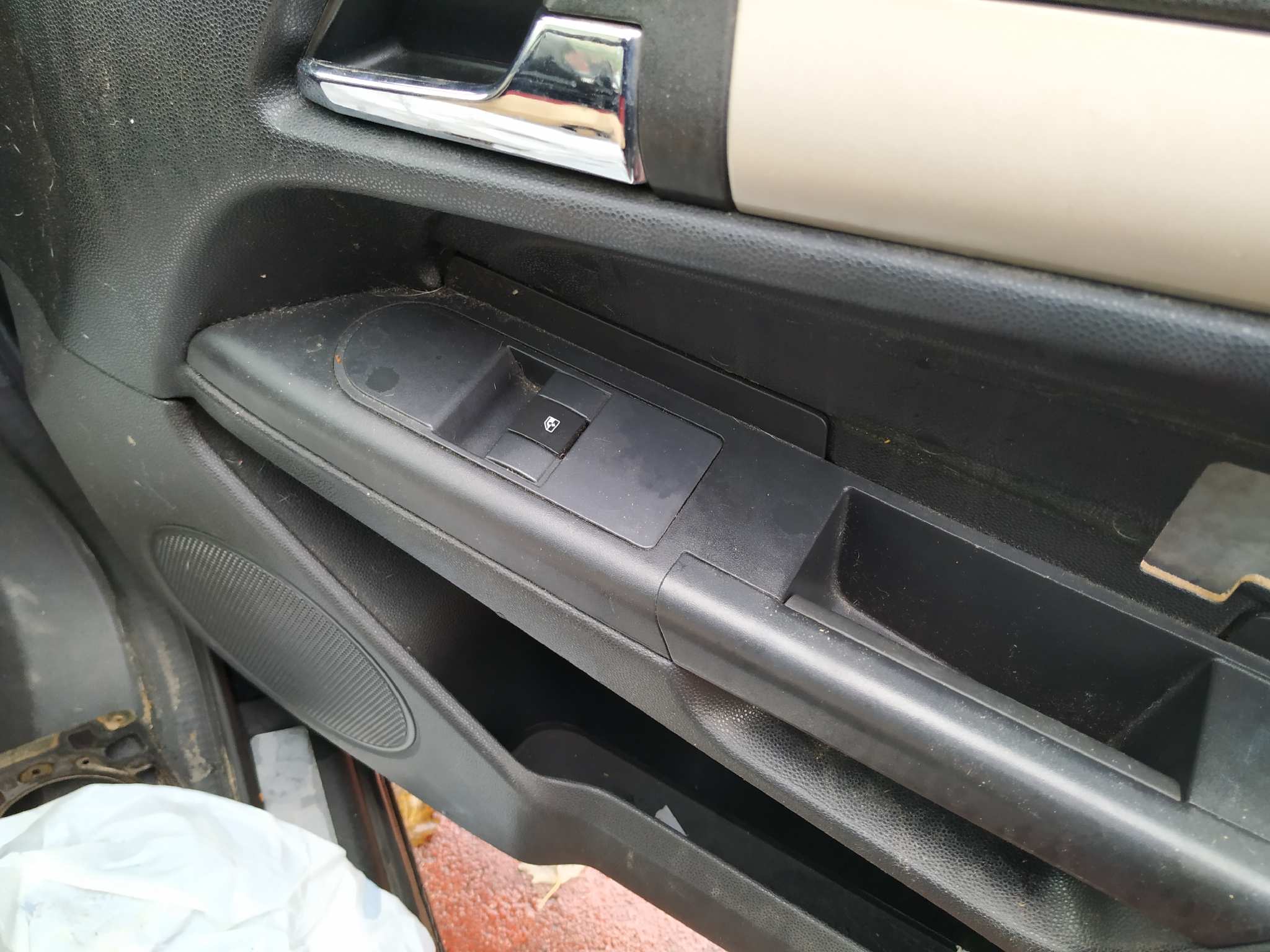 MANDO ELEVALUNAS DELANTERO DERECHO OPEL ASTRA TWIN TOP - vista 4