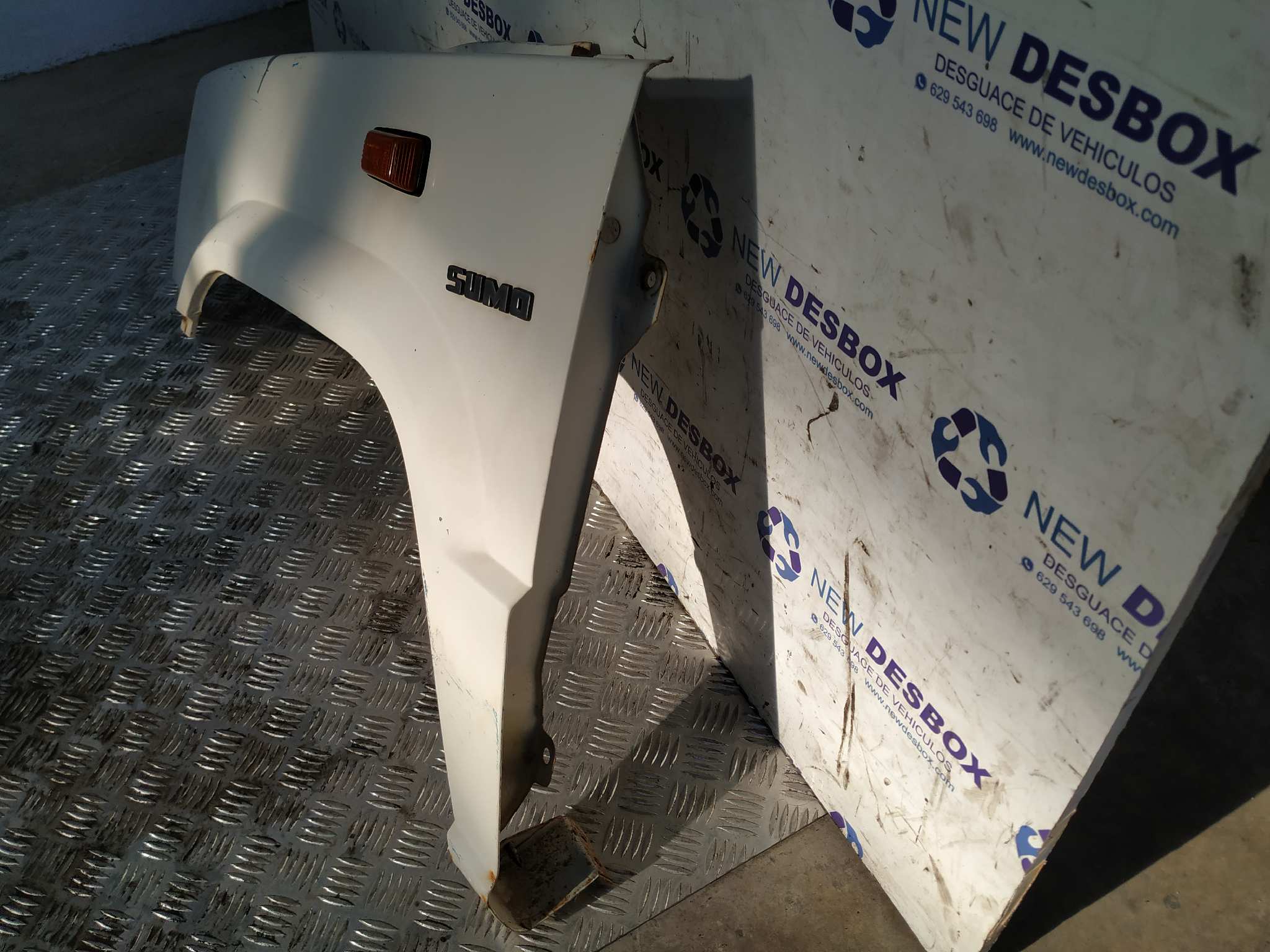 ALETA DELANTERA IZQUIERDA TATA SUMO 2.0 - vista 3