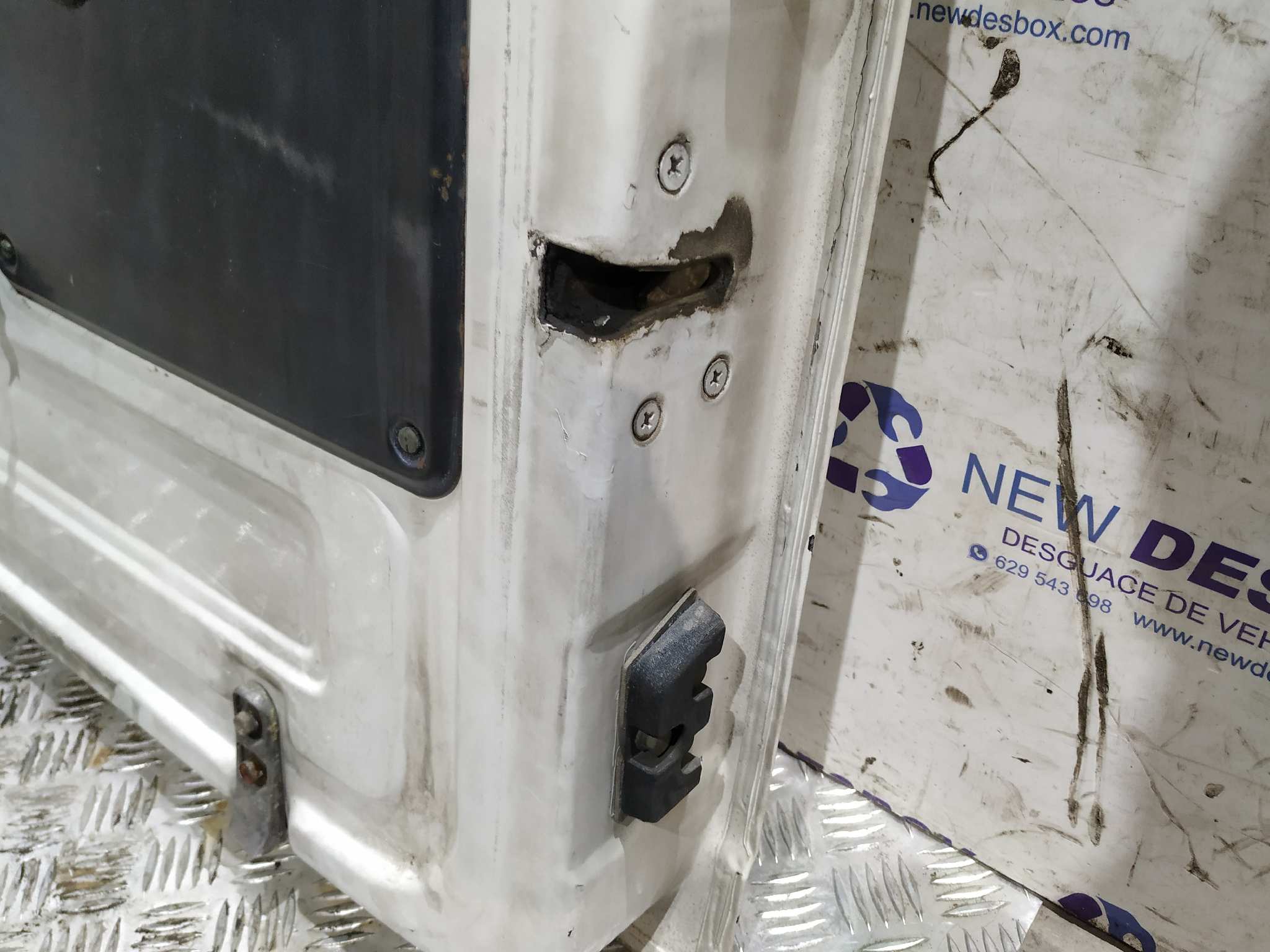 PORTON TRASERO TATA SUMO 2.0 - vista 2