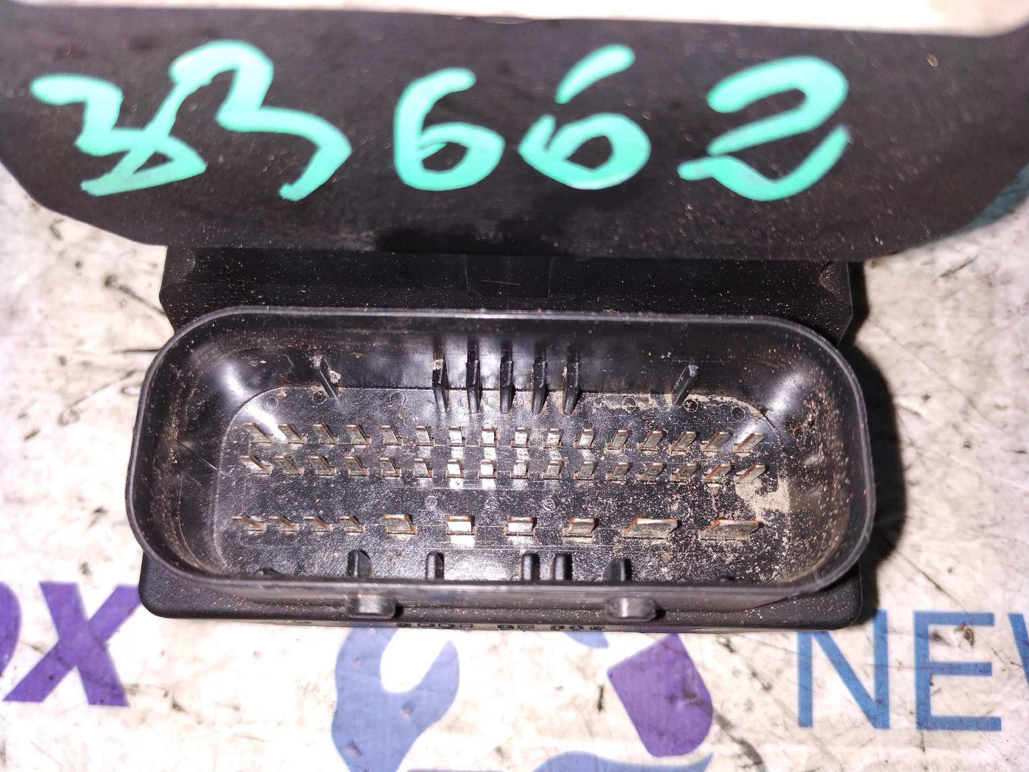 ABS TOYOTA COROLLA (E12) - vista 5