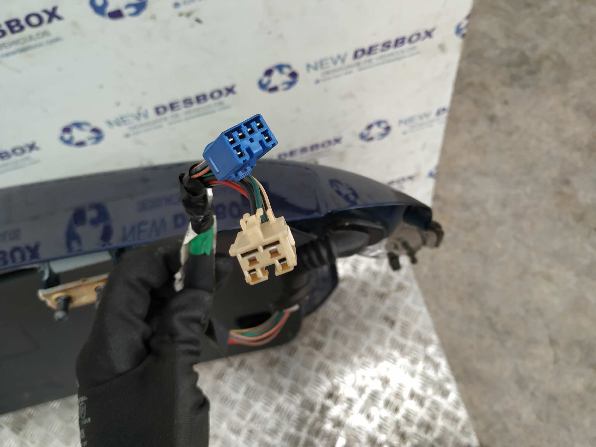 PORTON TRASERO TOYOTA COROLLA (E12) - vista 4