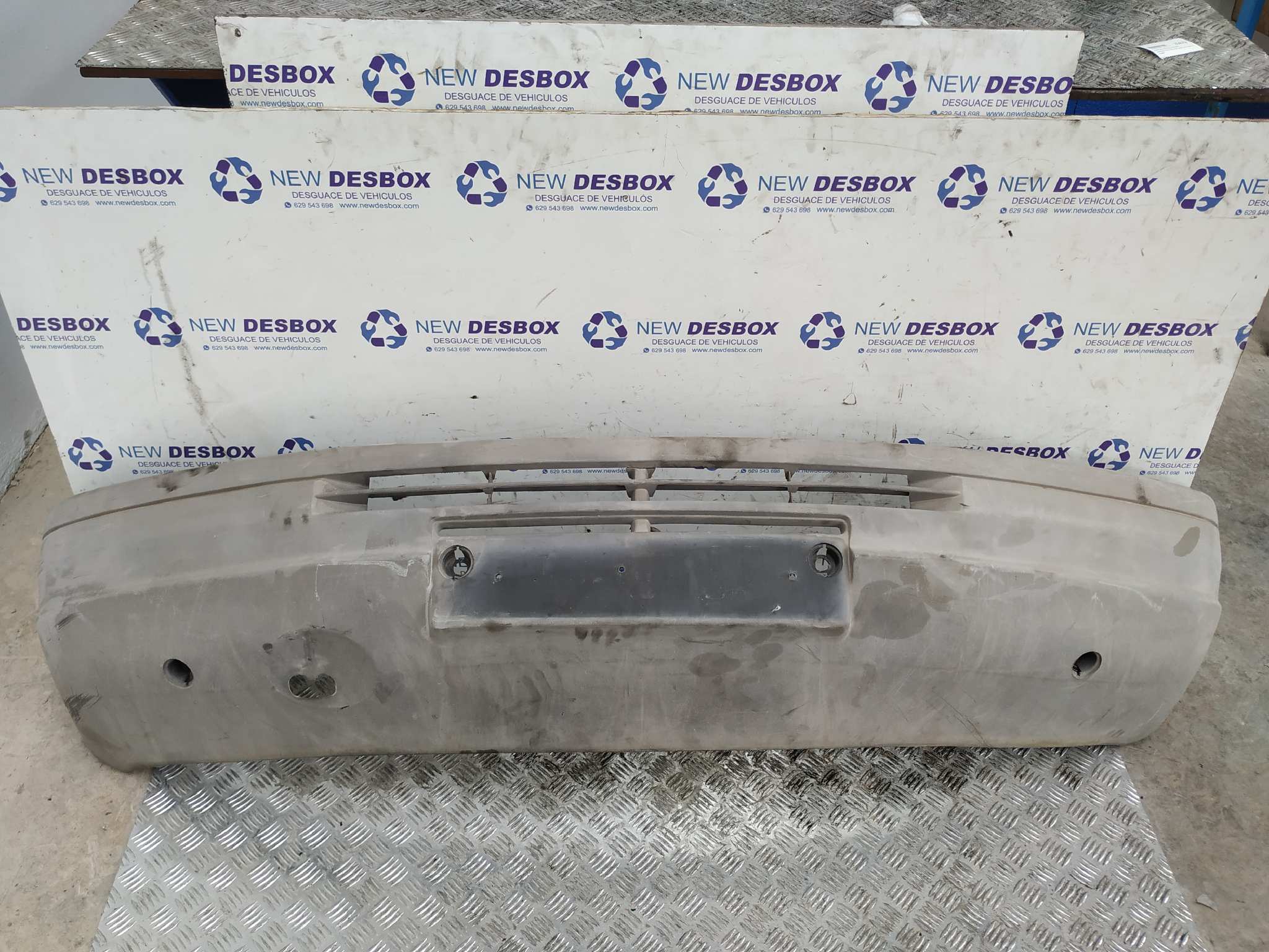 PARAGOLPES DELANTERO MERCEDES-BENZ SPRINTER (W901,W904) CAJA CERR.