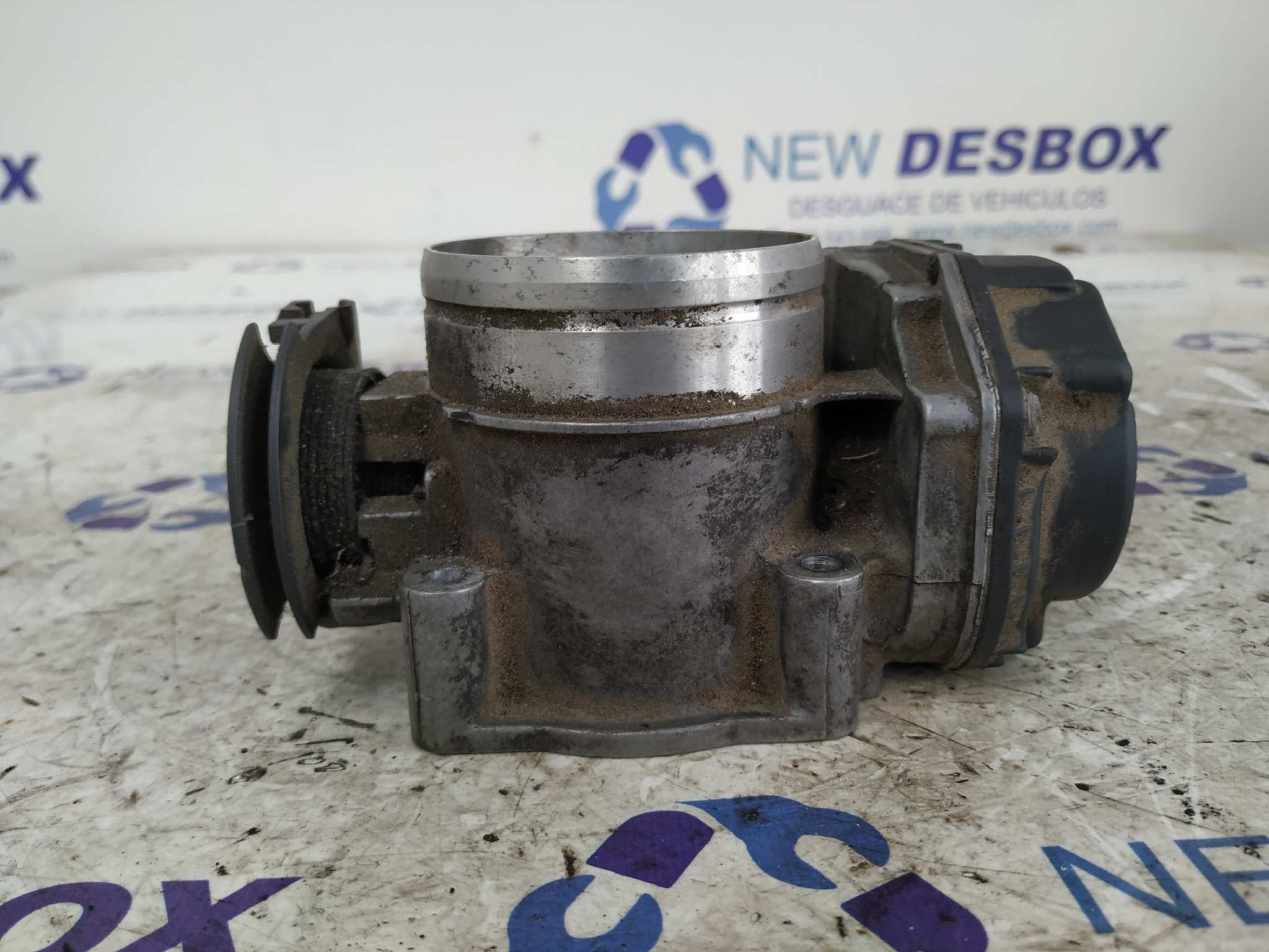 CAJA MARIPOSA VOLKSWAGEN GOLF IV BERLINA (1J1) - vista 4