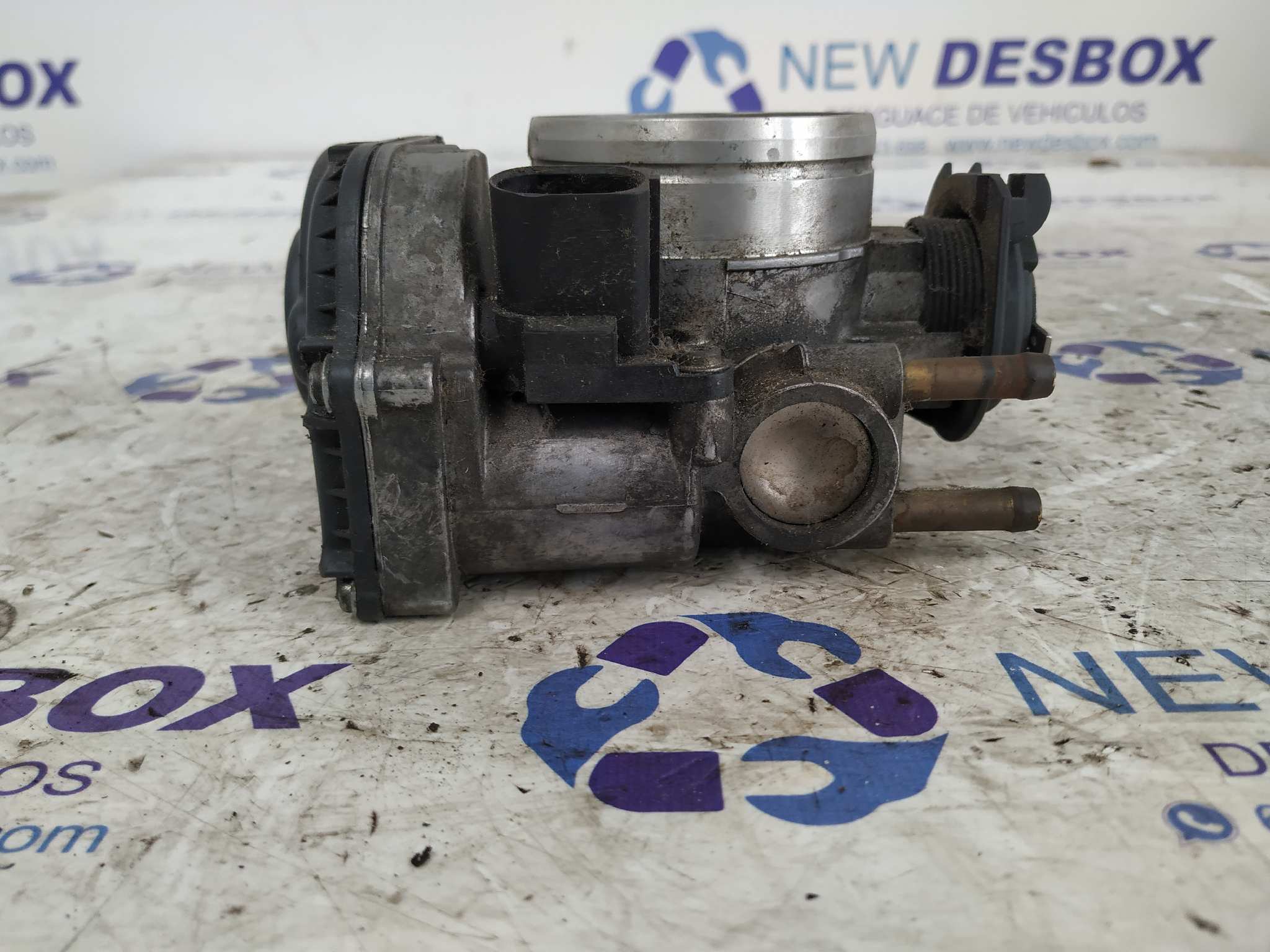 CAJA MARIPOSA VOLKSWAGEN GOLF IV BERLINA (1J1) - vista 7