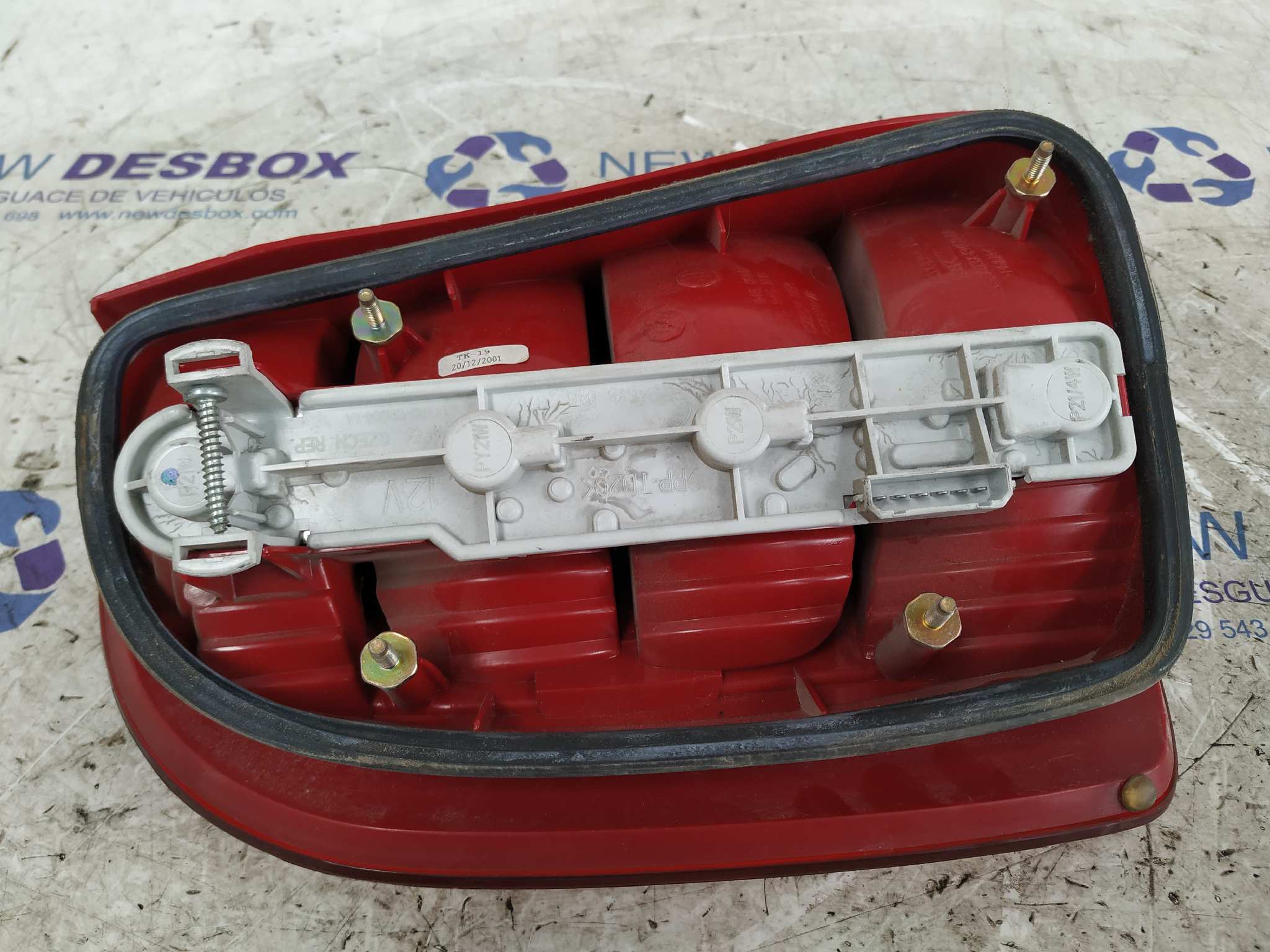 PILOTO TRASERO DERECHO SKODA FABIA FAMILIAR (6Y5) - vista 4