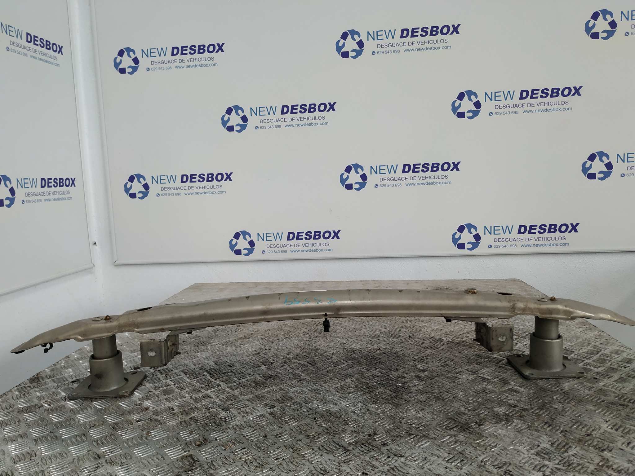 REFUERZO PARAGOLPES DELANTERO CITROEN C5 BERLINA - vista 3