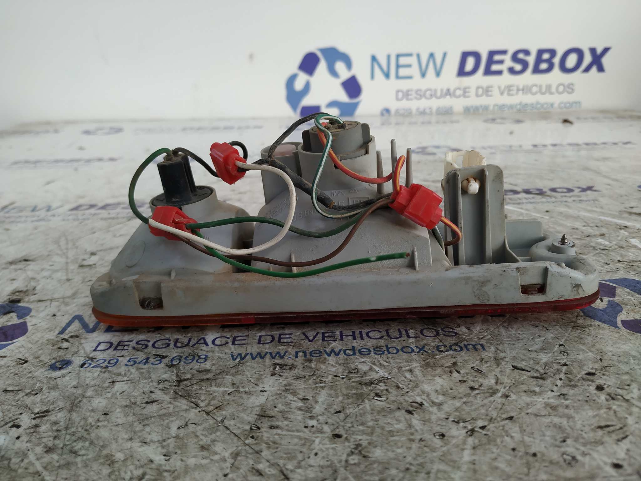 PILOTO TRASERO DERECHO SUZUKI JIMNY SN (FJ) - vista 2