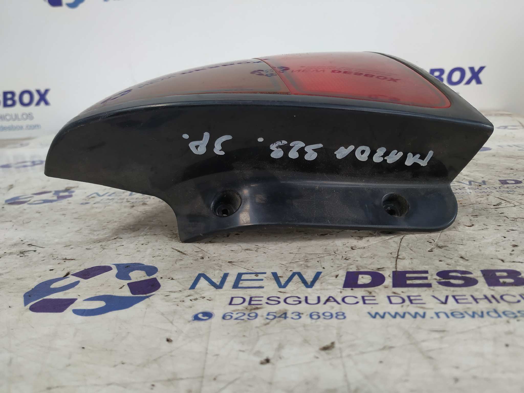 PILOTO TRASERO DERECHO MAZDA 323 BERLINA (BD1) - vista 6