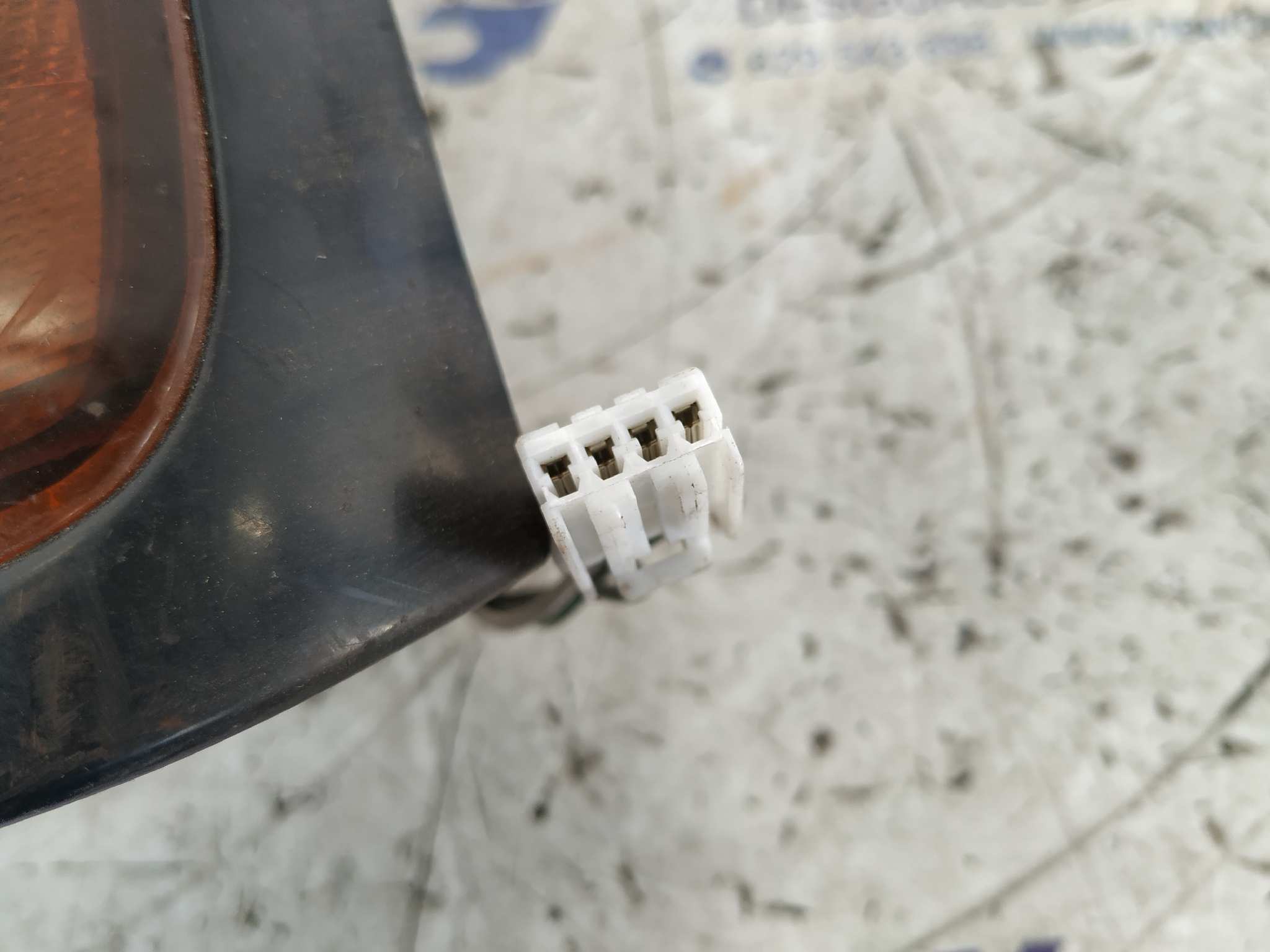 PILOTO TRASERO IZQUIERDO MAZDA 323 BERLINA (BD1) - vista 6