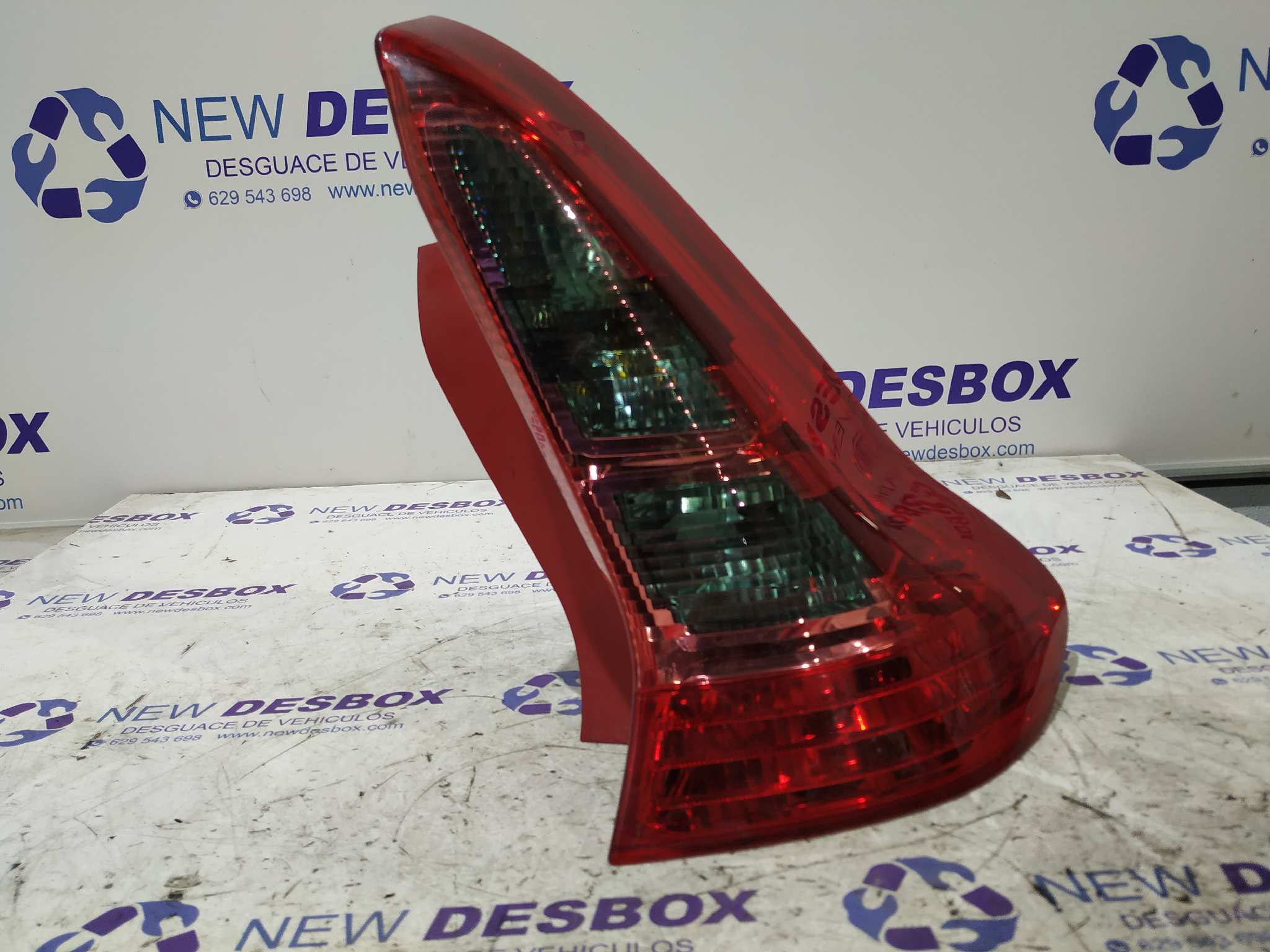 PILOTO TRASERO DERECHO CITROEN C4 BERLINA