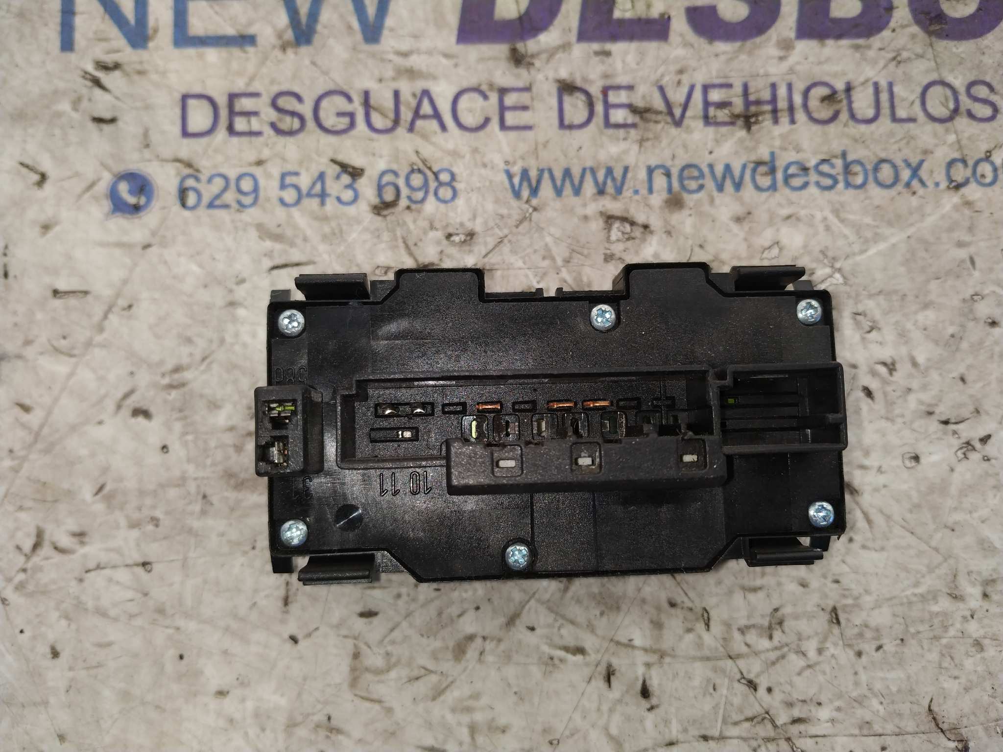 WARNING MERCEDES-BENZ CLASE E (W210) - vista 2