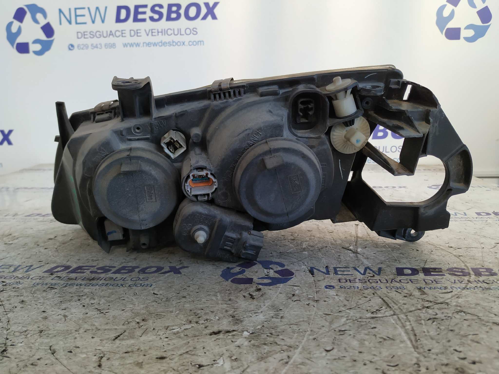 FARO DERECHO NISSAN ALMERA (N16/E) - vista 3