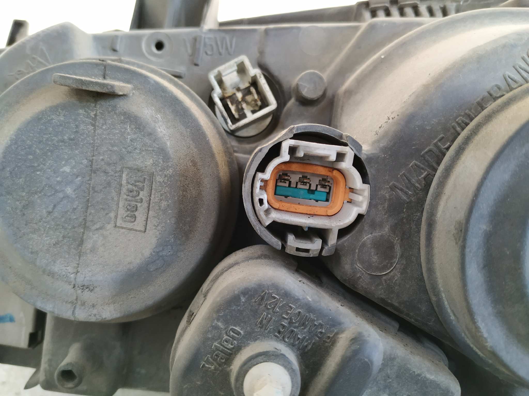 FARO DERECHO NISSAN ALMERA (N16/E) - vista 4