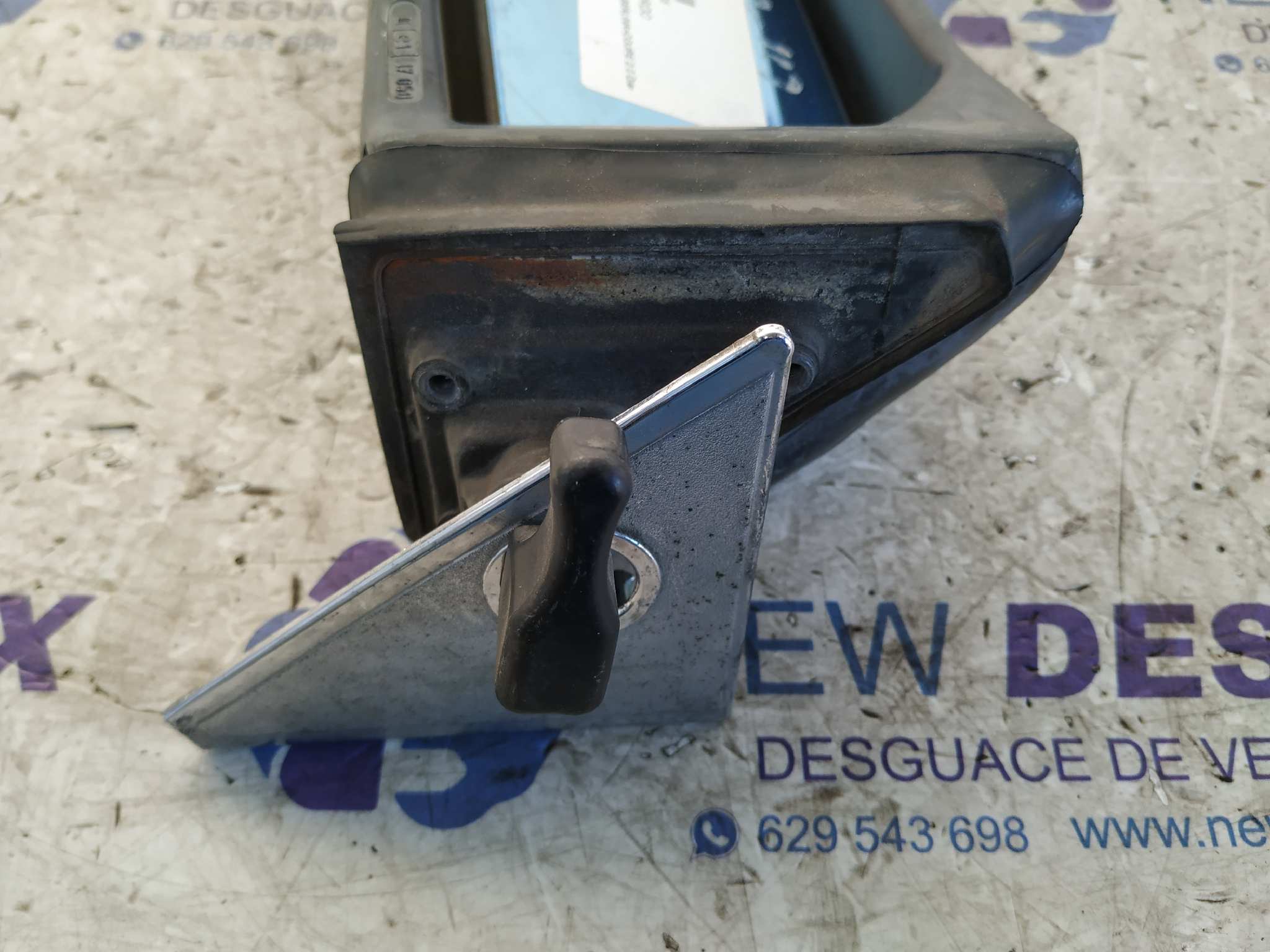 RETROVISOR IZQUIERDO MERCEDES-BENZ CLASE E (W123) - vista 2