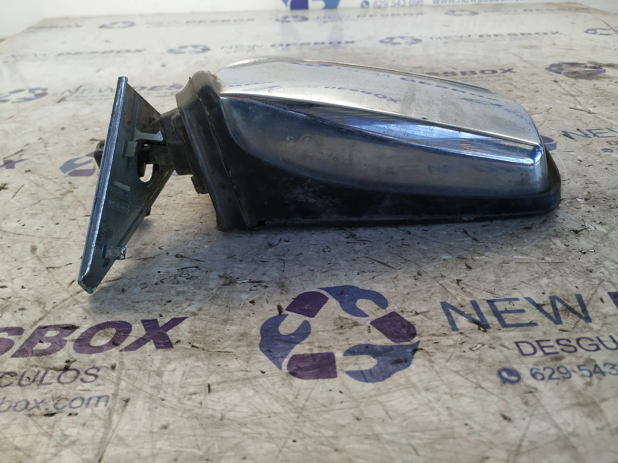 RETROVISOR IZQUIERDO MERCEDES-BENZ CLASE E (W123) - vista 3