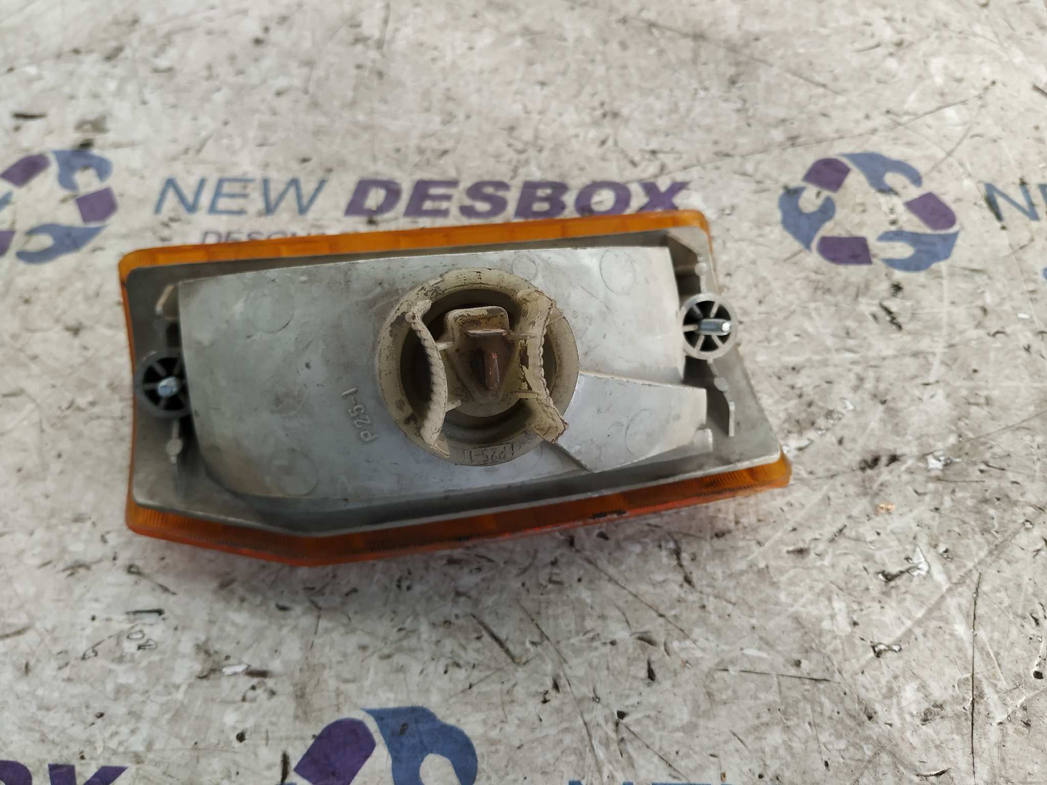 PILOTO DELANTERO IZQUIERDO MERCEDES MB 100 - vista 4