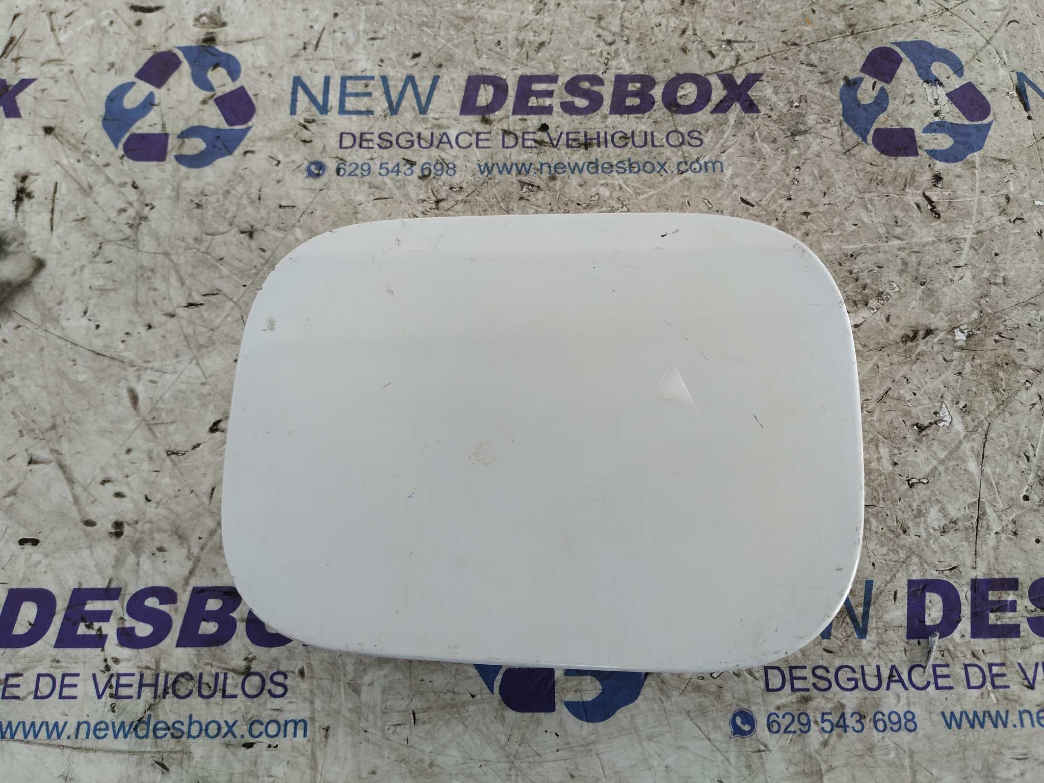 TAPA EXTERIOR COMBUSTIBLE MERCEDES-BENZ CLASE C (W203) SPORTCOUPE