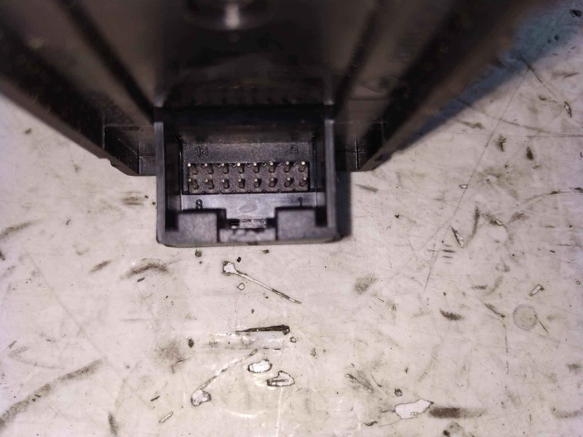 MANDO ELEVALUNAS DELANTERO IZQUIERDO AUDI A6 BERLINA (4B2) - vista 3