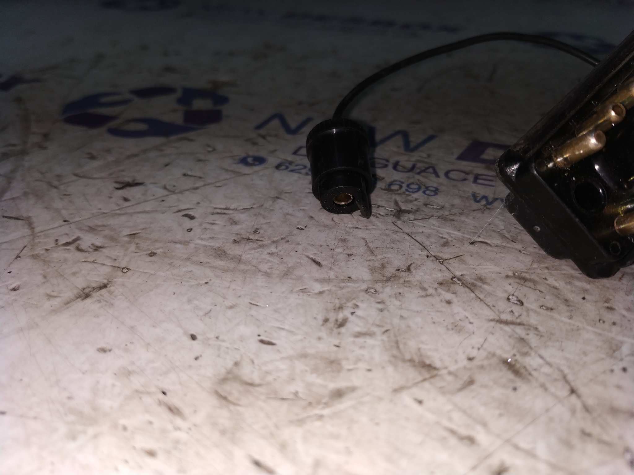 MANDO LIMPIA MERCEDES CLASE E (W124) - vista 3