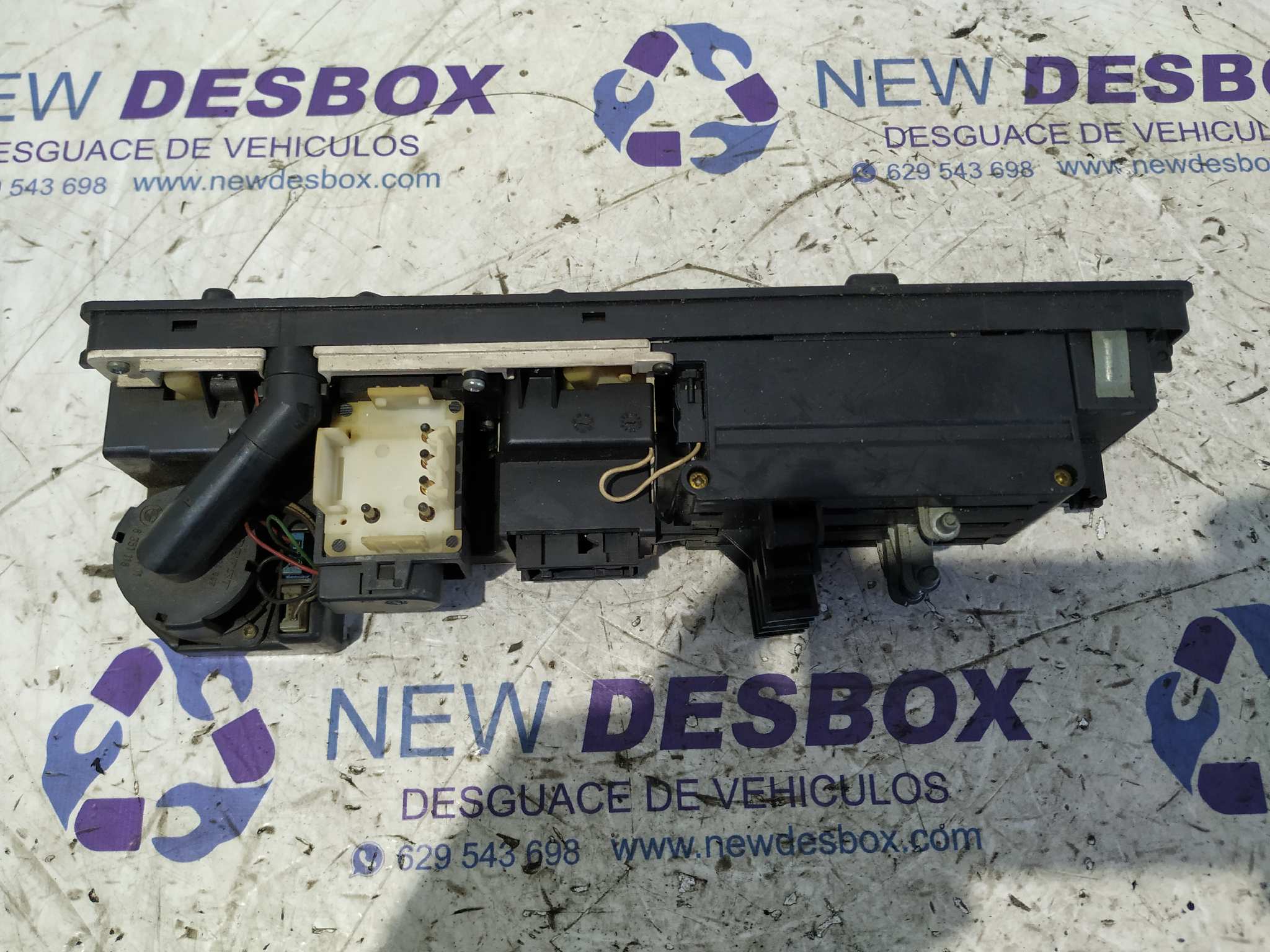 MANDO CALEFACCION / AIRE ACONDICIONADO BMW SERIE 5 BERLINA (E34) - vista 4