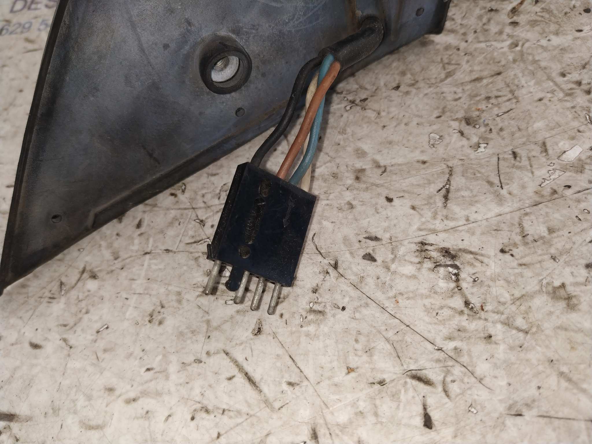 RETROVISOR DERECHO BMW SERIE 3 BERLINA (E30) - vista 4