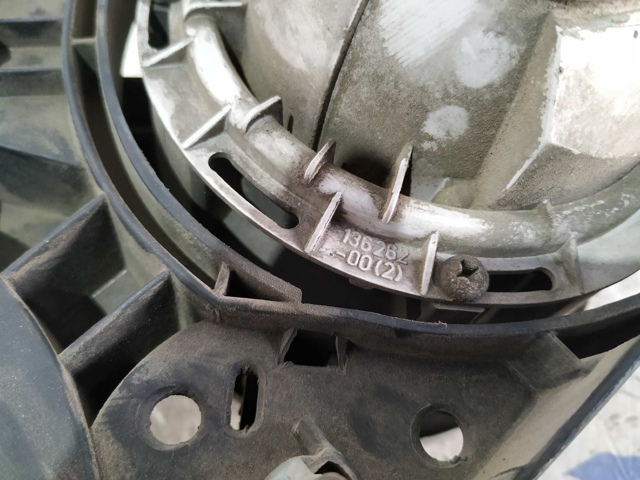 FARO DERECHO BMW SERIE 5 BERLINA (E34) - vista 7