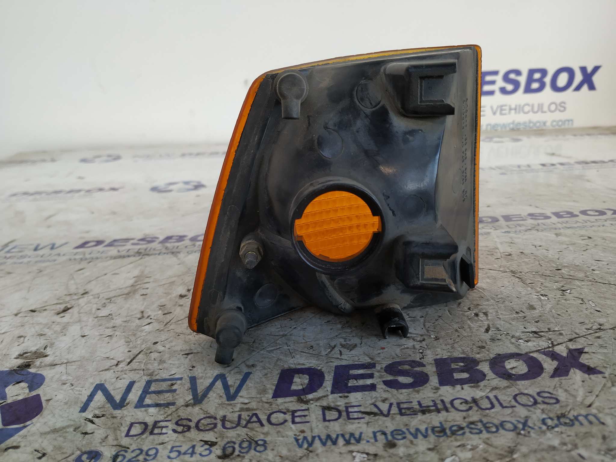 PILOTO DELANTERO IZQUIERDO BMW SERIE 7 (E32) - vista 3