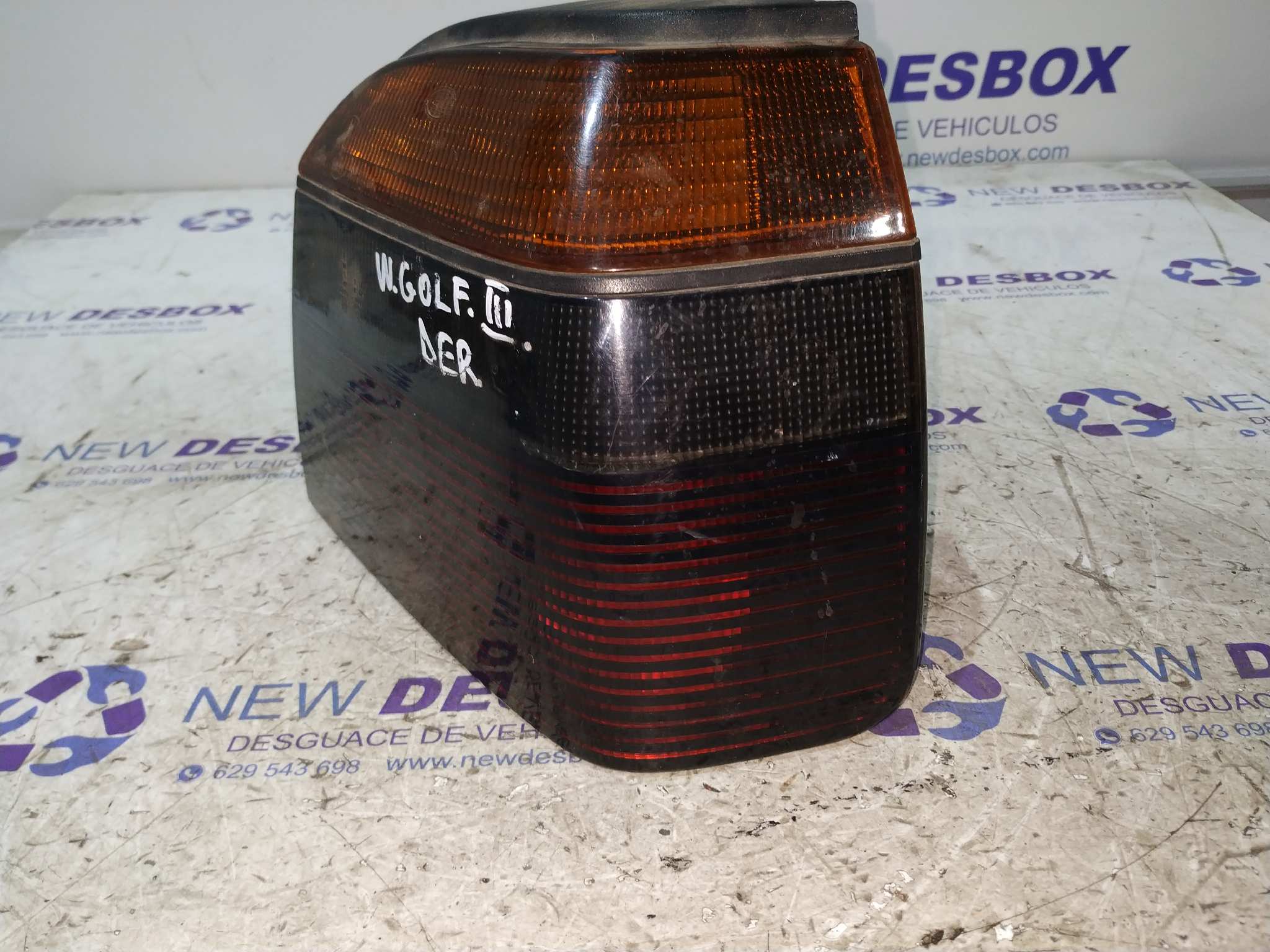 PILOTO TRASERO DERECHO VOLKSWAGEN GOLF III BERLINA (1H1) - vista 2
