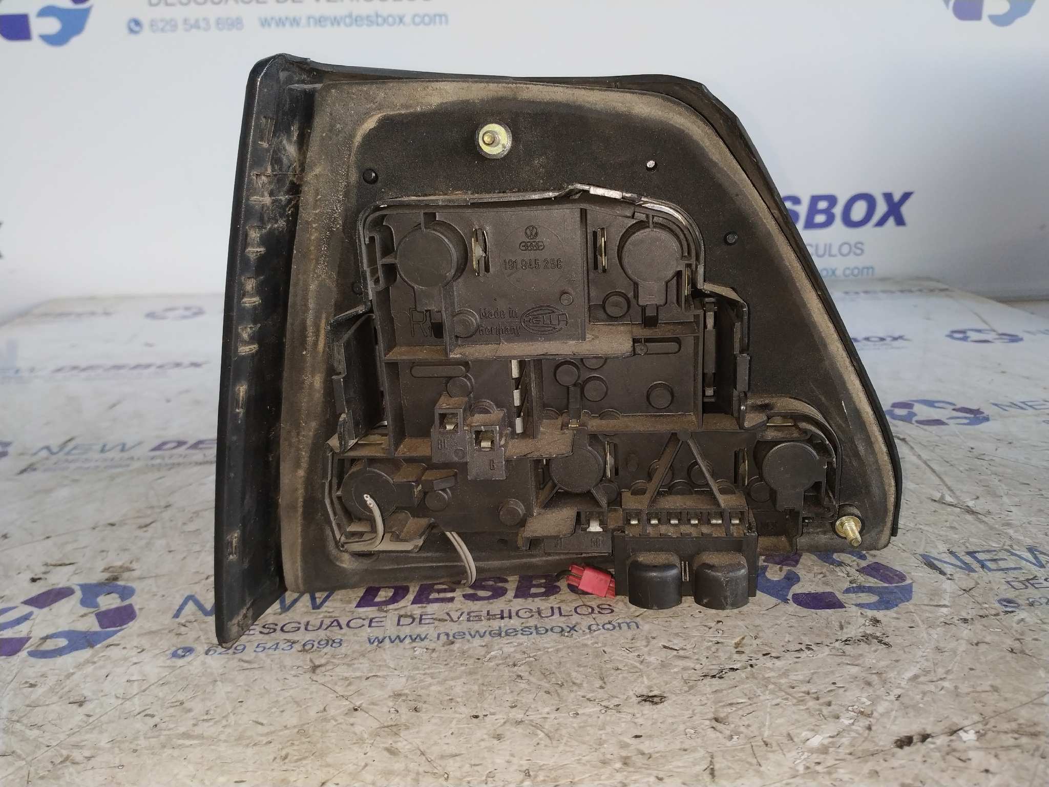 PILOTO TRASERO DERECHO VOLKSWAGEN GOLF II (191/193) - vista 4