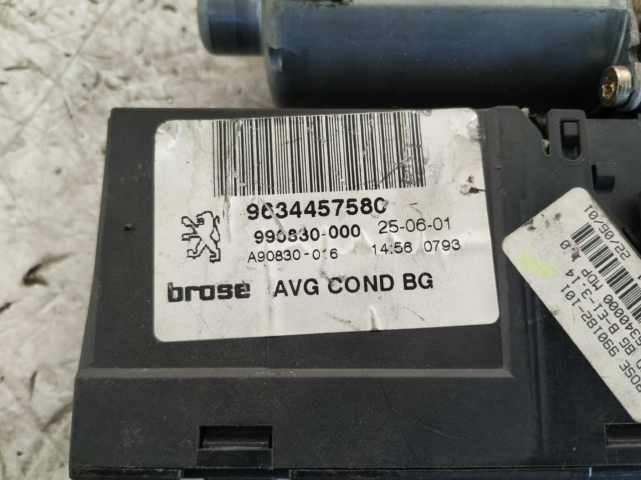 MOTOR ELEVALUNAS DELANTERO IZQUIERDO PEUGEOT 307 (S1) - vista 3