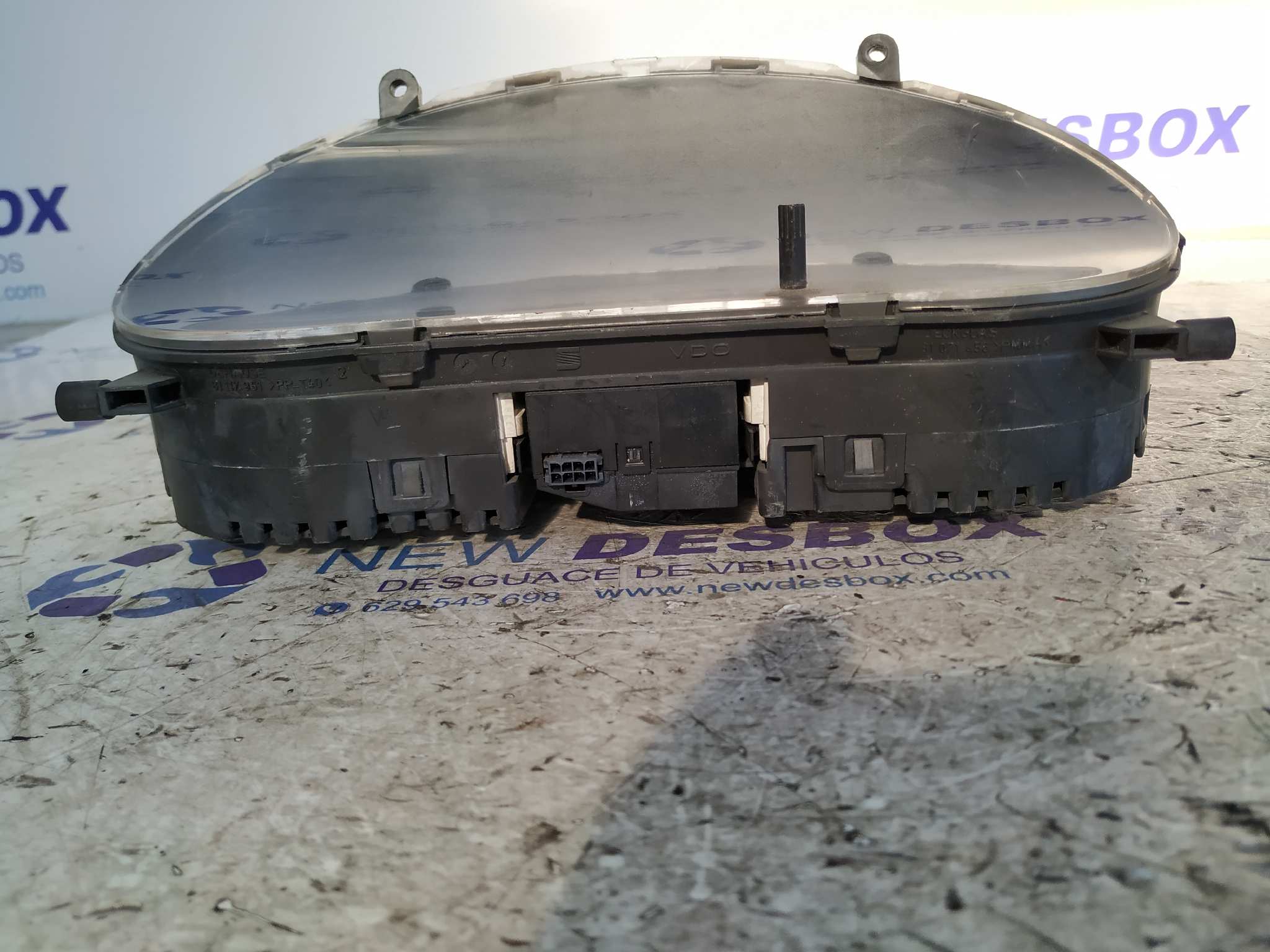 CUADRO INSTRUMENTOS SEAT CORDOBA BERLINA (6K2) - vista 4