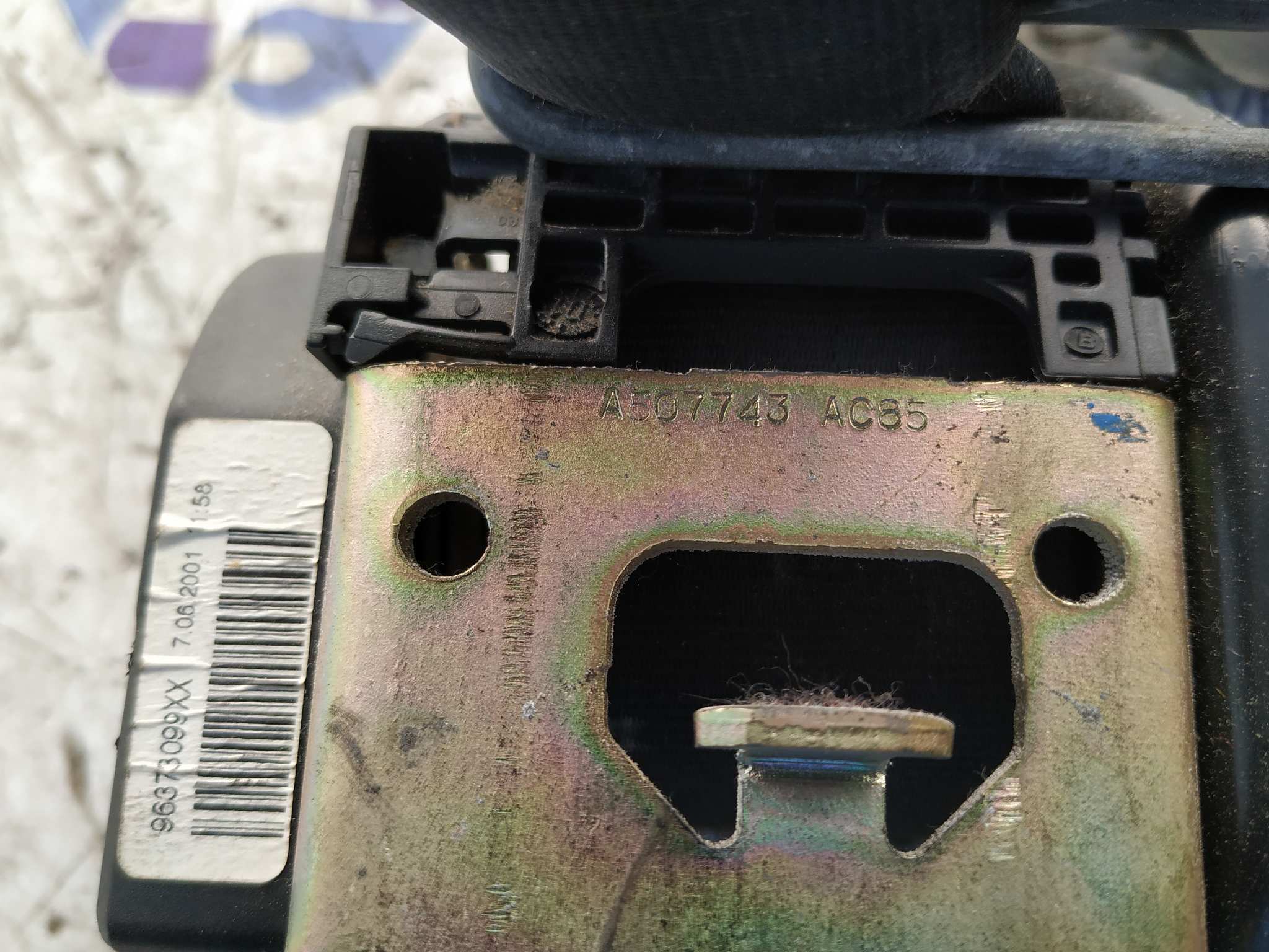 CINTURON DELANTERO IZQUIERDO PEUGEOT 307 (S1) - vista 4