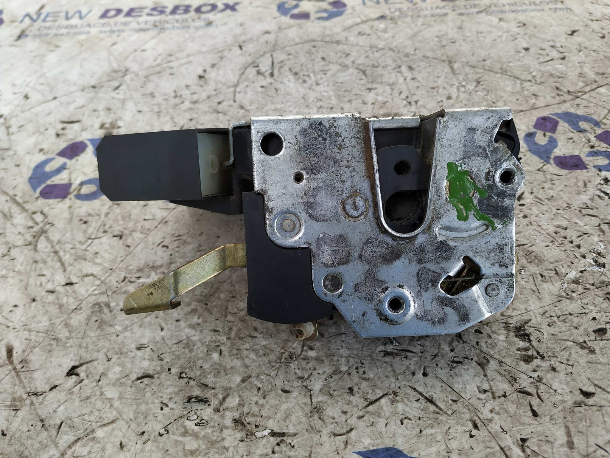 CERRADURA PUERTA DELANTERA IZQUIERDA BMW SERIE 5 BERLINA (E34) - vista 2