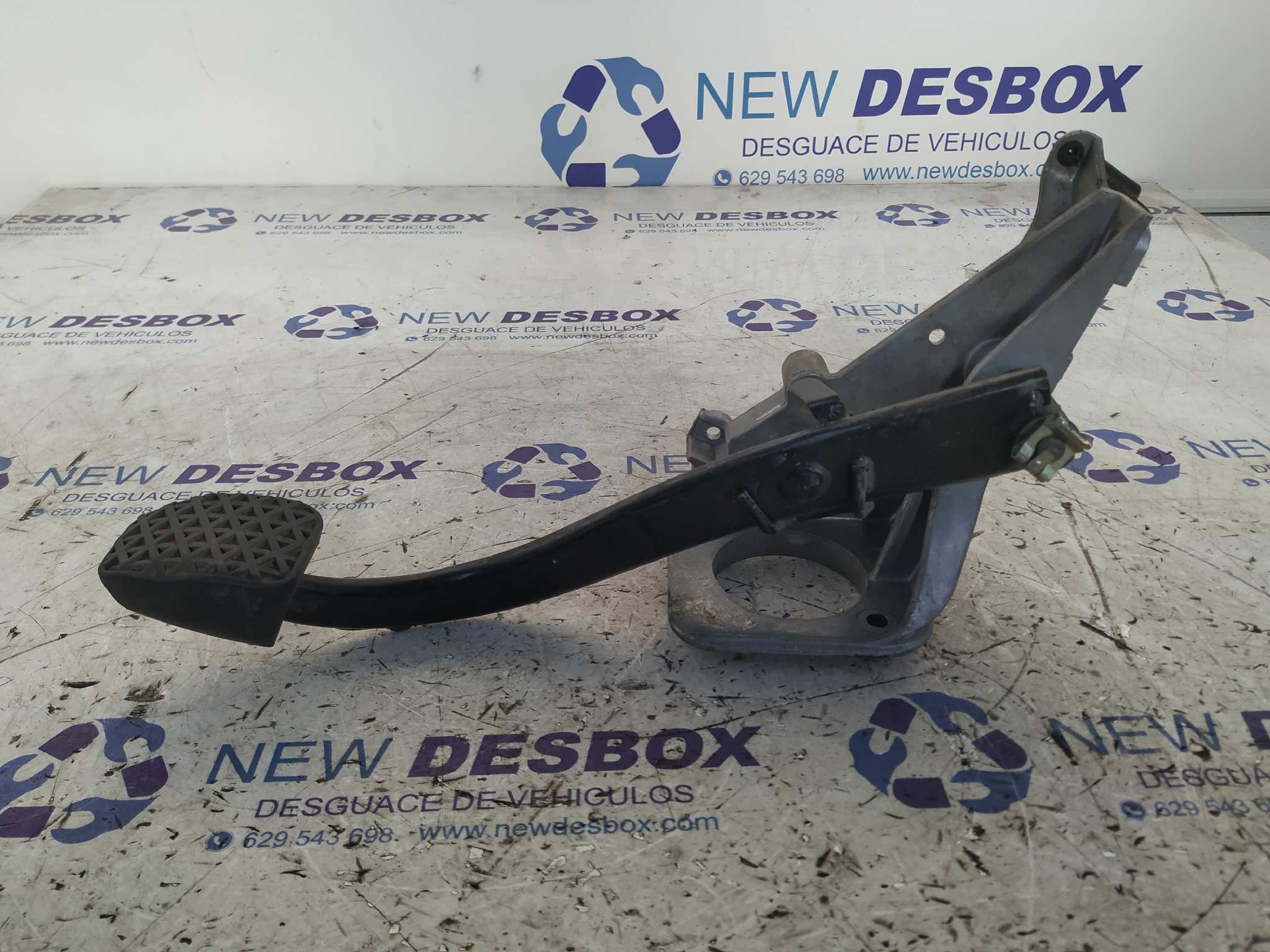 PEDAL FRENO BMW SERIE 3 BERLINA (E46) - vista 3