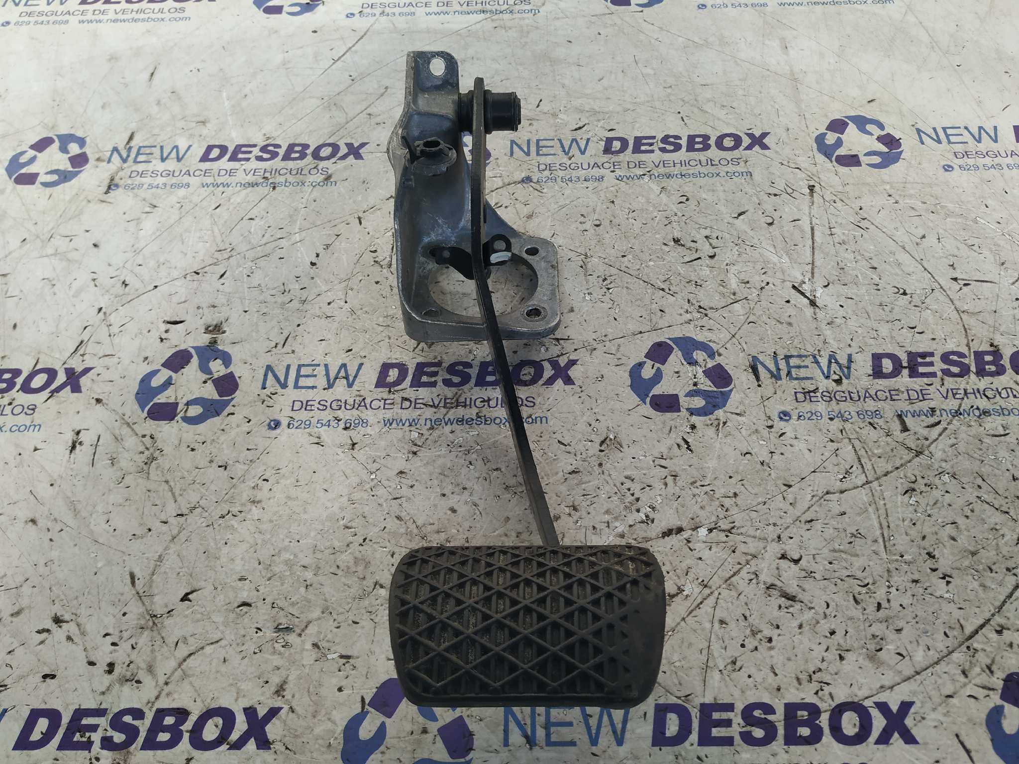 PEDAL FRENO MERCEDES CLASE E (W124)