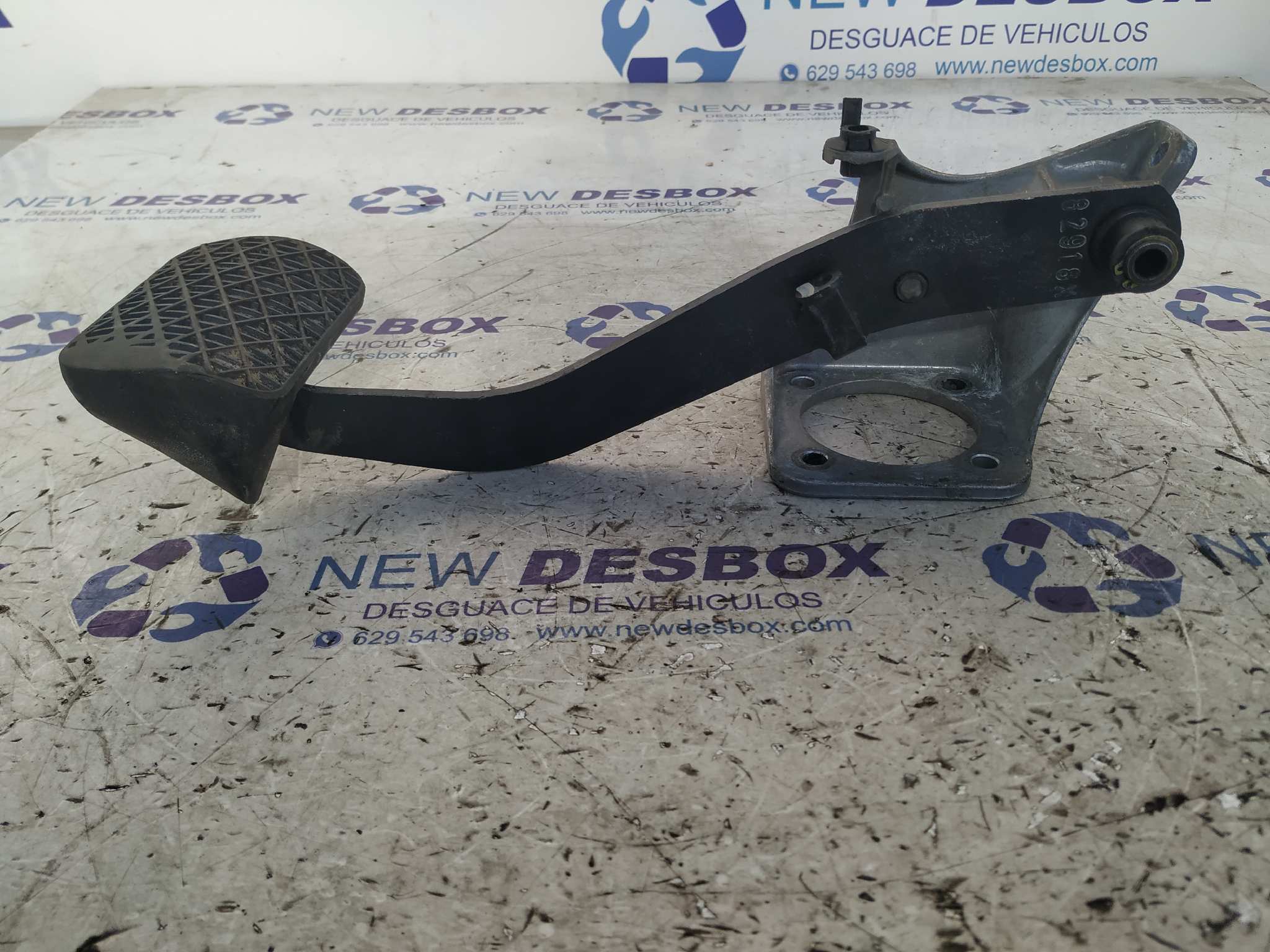 PEDAL FRENO MERCEDES CLASE E (W124) - vista 2