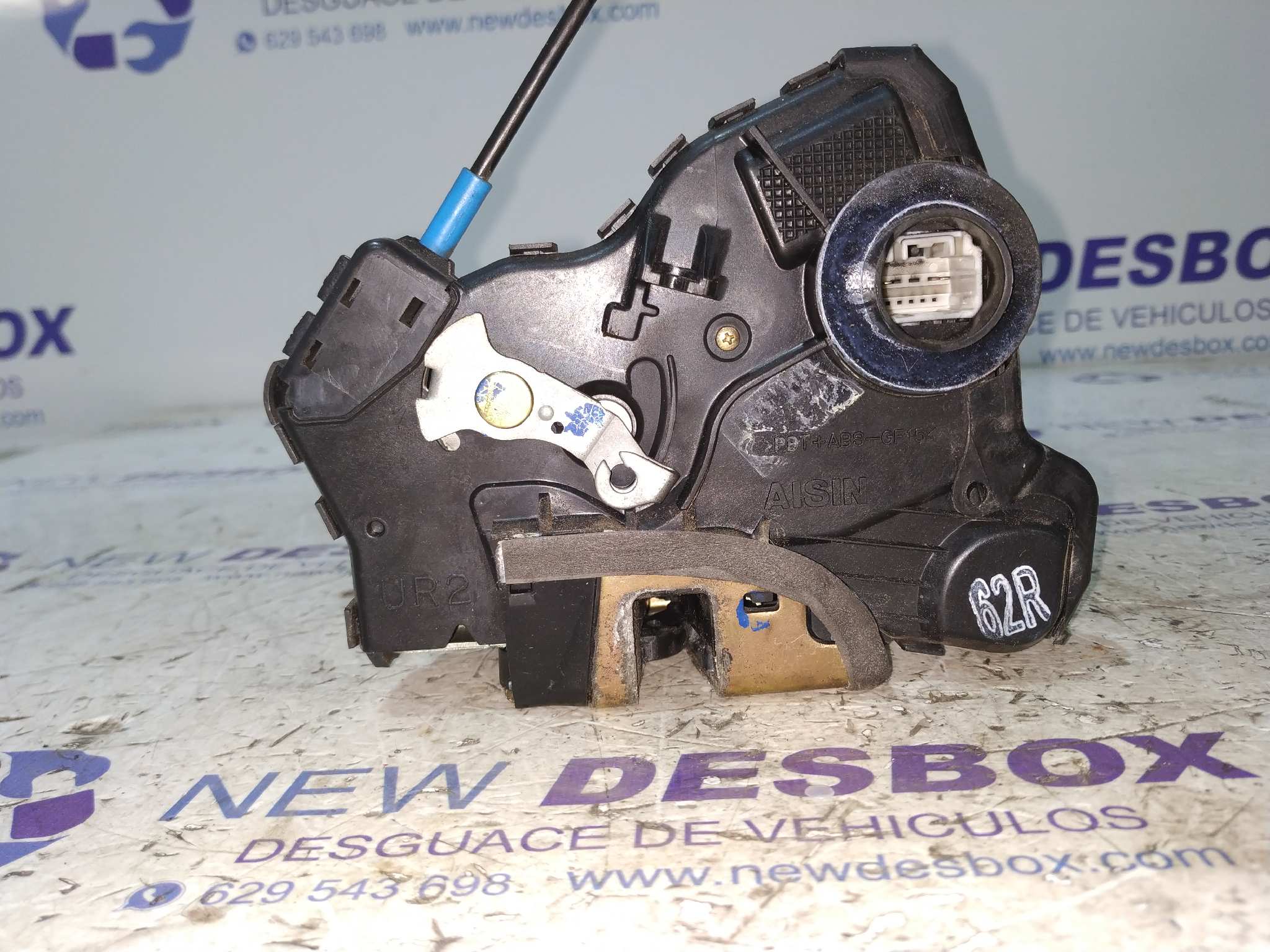 CERRADURA PUERTA DELANTERA DERECHA TOYOTA AVENSIS BERLINA (T25) - vista 2