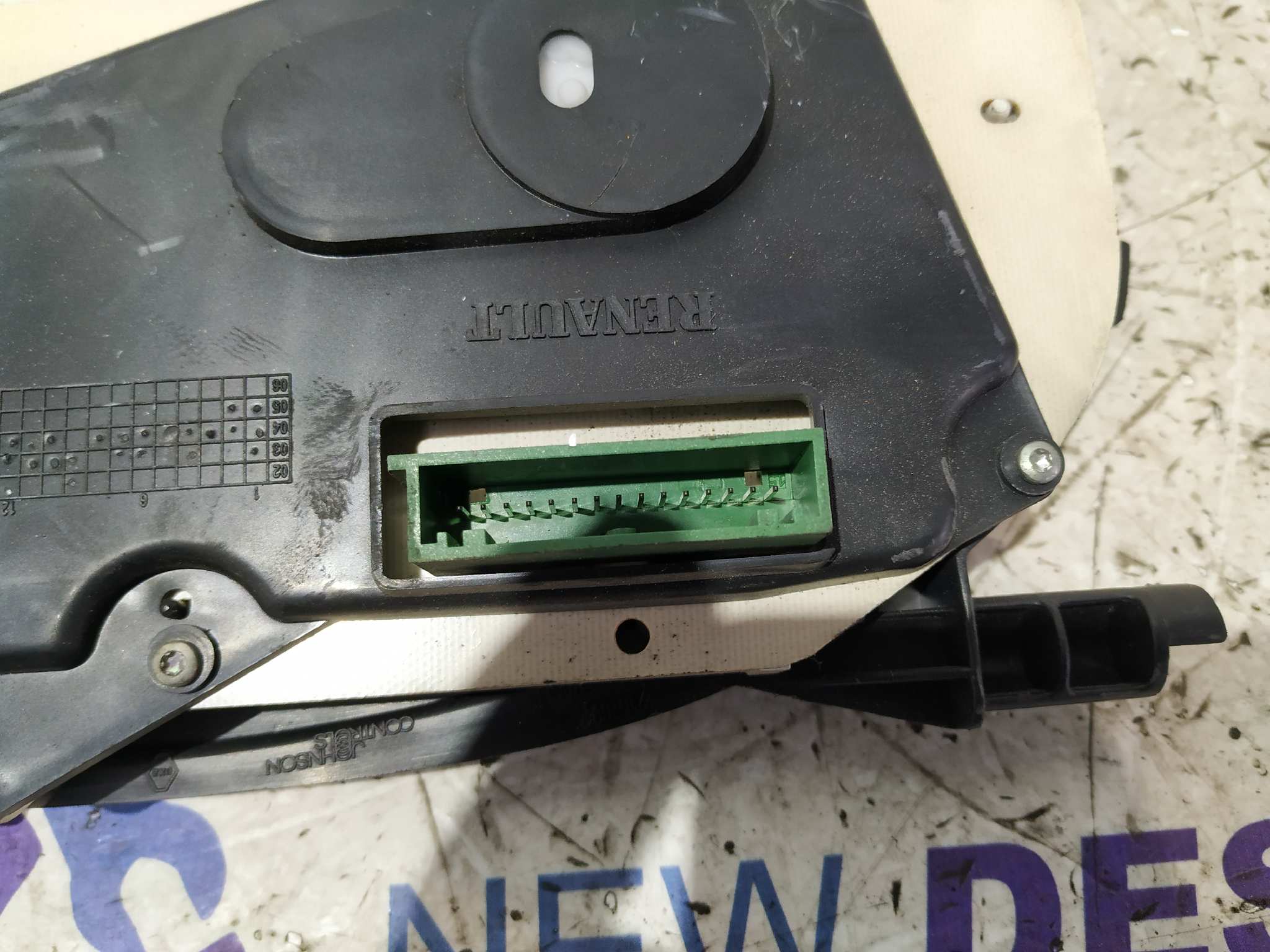 CUADRO INSTRUMENTOS OPEL VIVARO 1.9 CDTI CAT (F9Q-760 / L08) - vista 3