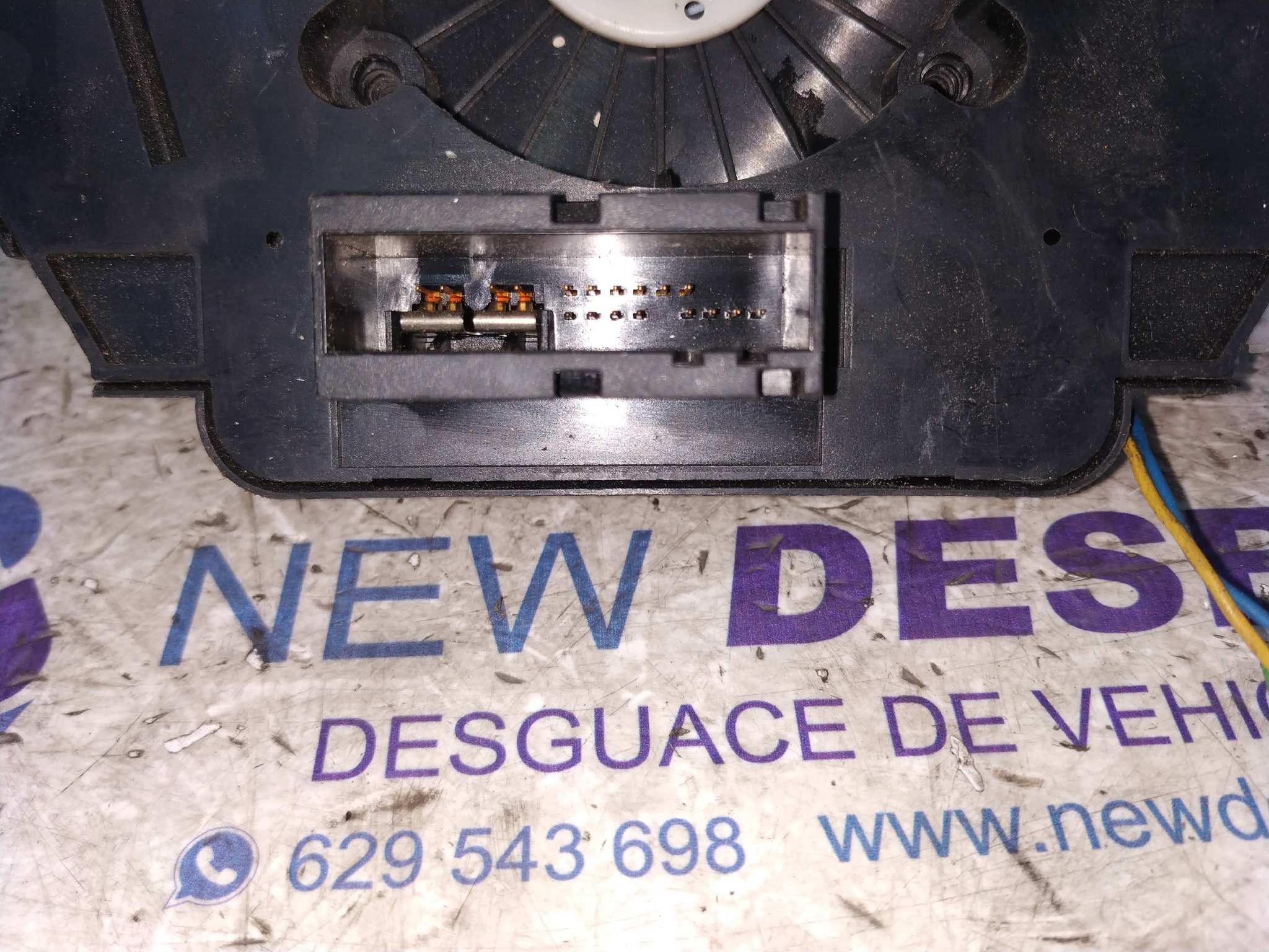 MANDO MULTIFUNCION OPEL CORSA D - vista 4