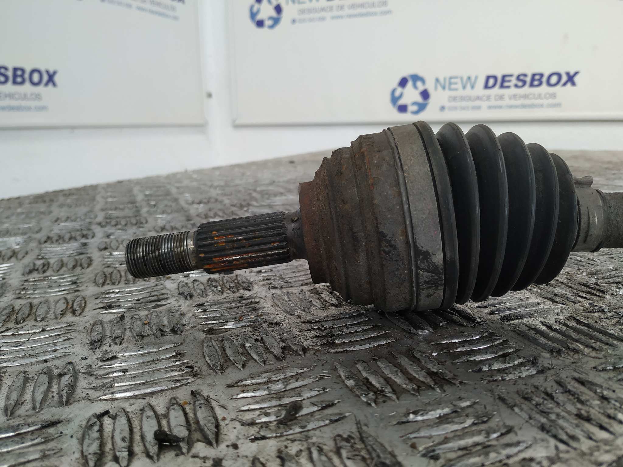 TRANSMISION DELANTERA DERECHA RENAULT CLIO III - vista 4