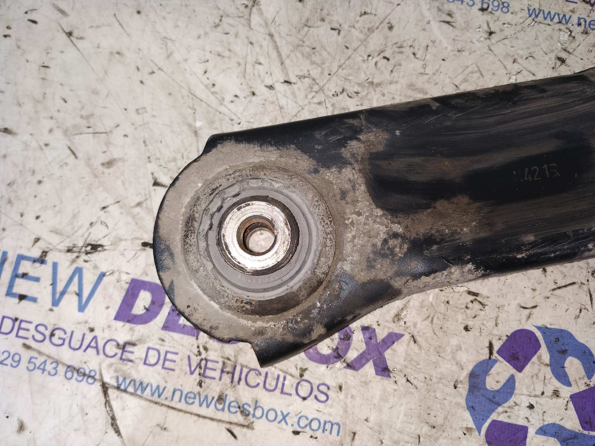 BRAZO DERECHO INFERIOR DELANTERO RENAULT CLIO III - vista 6