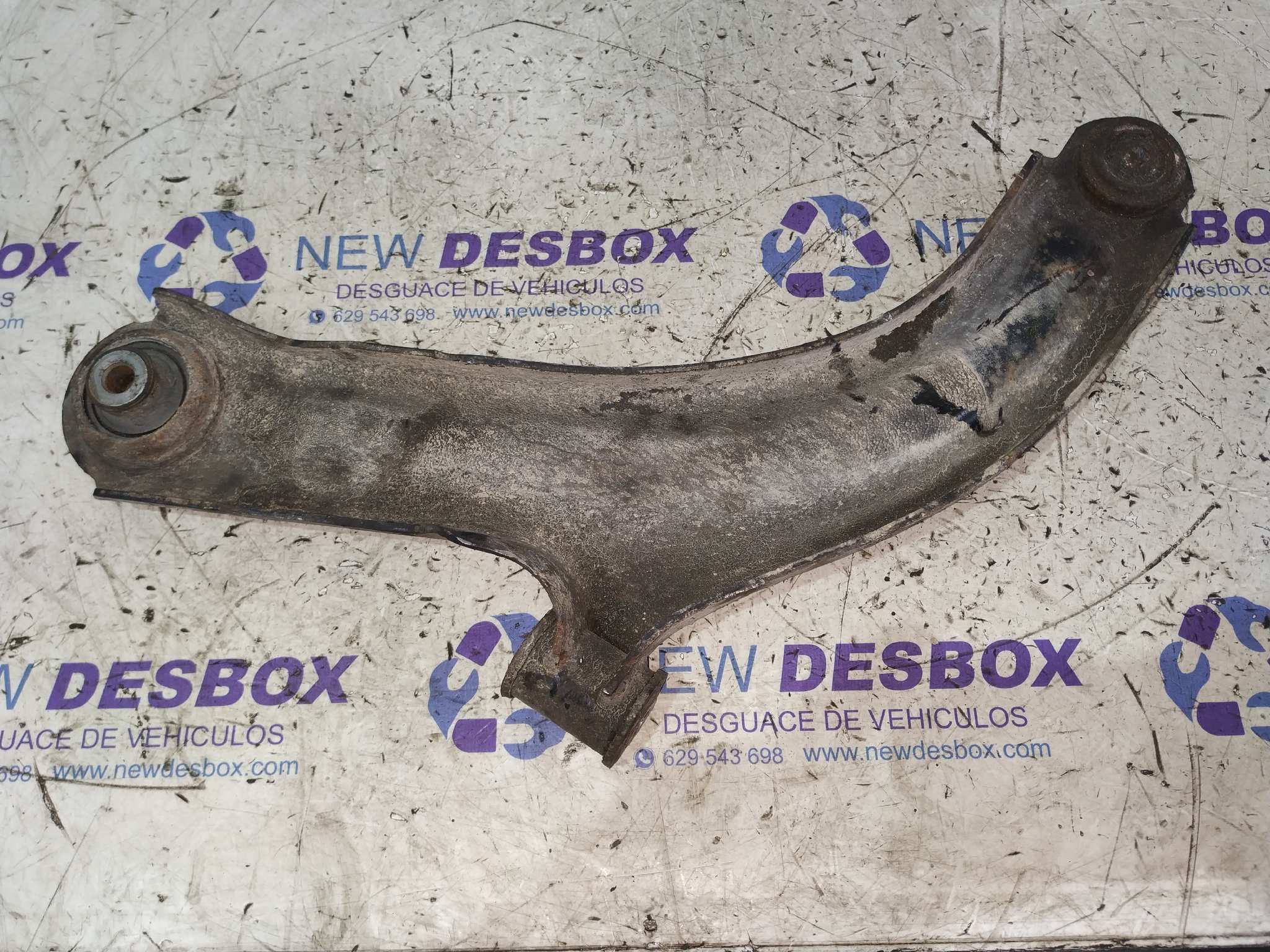 BRAZO DERECHO INFERIOR DELANTERO RENAULT CLIO III - vista 3