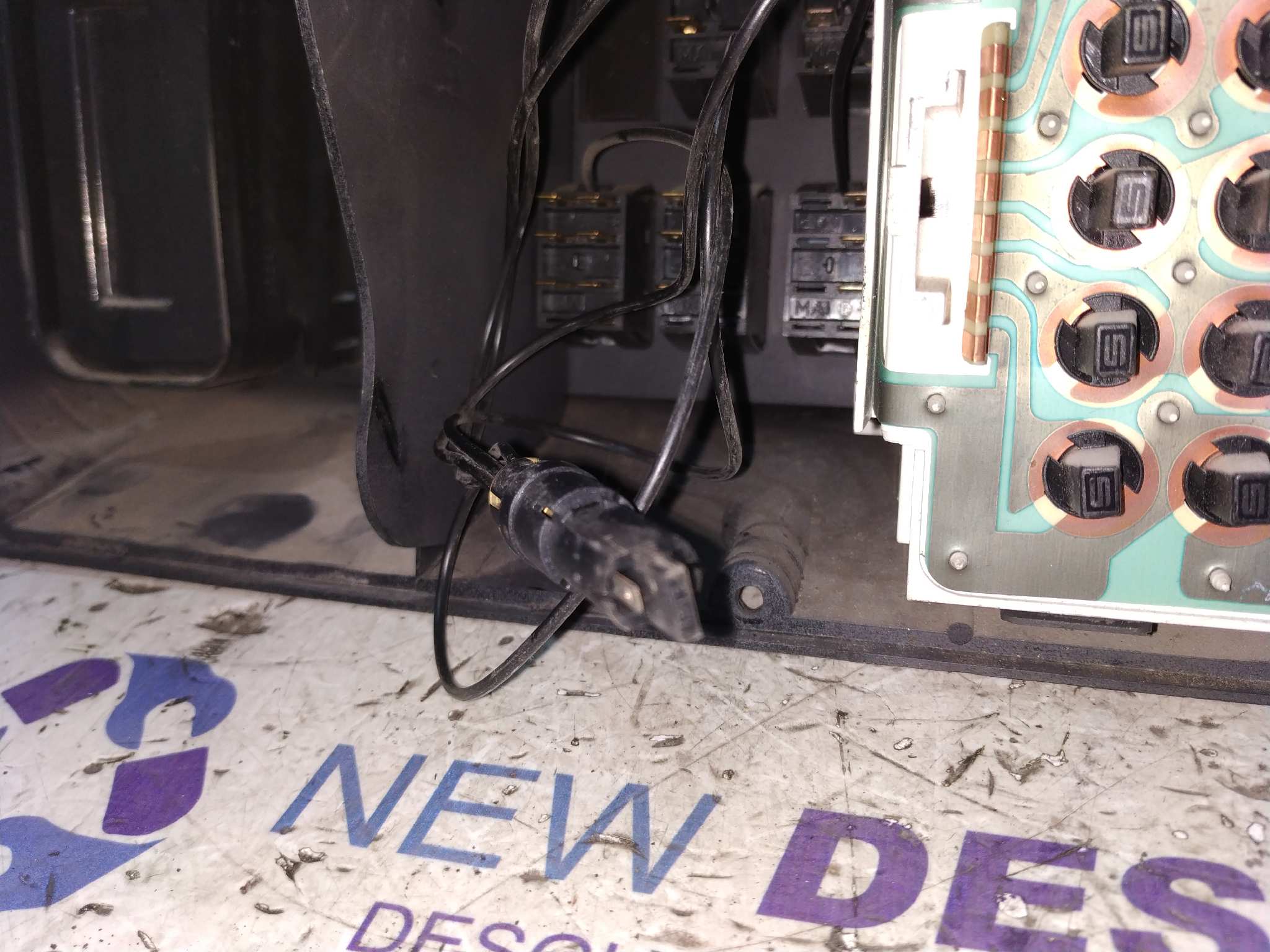 CUADRO INSTRUMENTOS SEAT MARBELLA 0.9 - vista 3